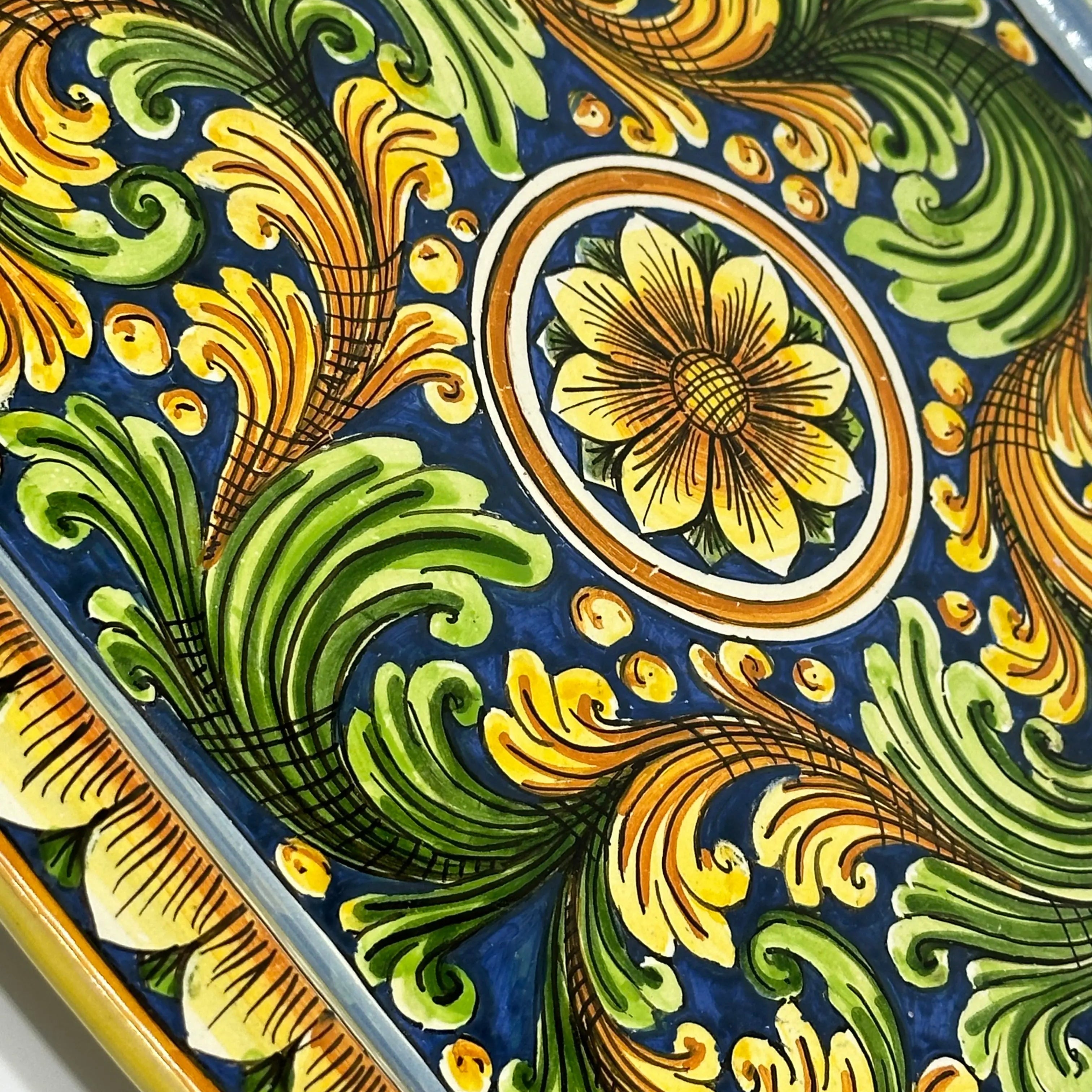 Piatto Decorativo Ottagonale dipinto a mano cm 32 Decoro n.2 DD CERAMICHE SICILIANE