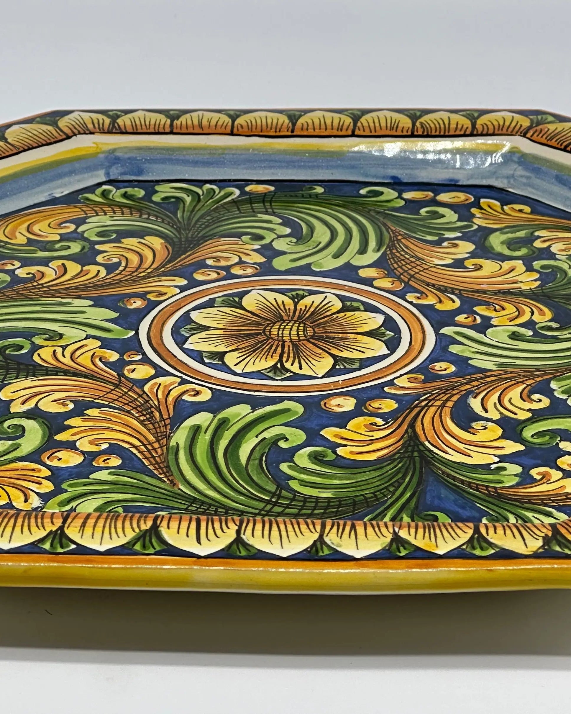 Piatto Decorativo Ottagonale dipinto a mano cm 32 Decoro n.2 DD CERAMICHE SICILIANE