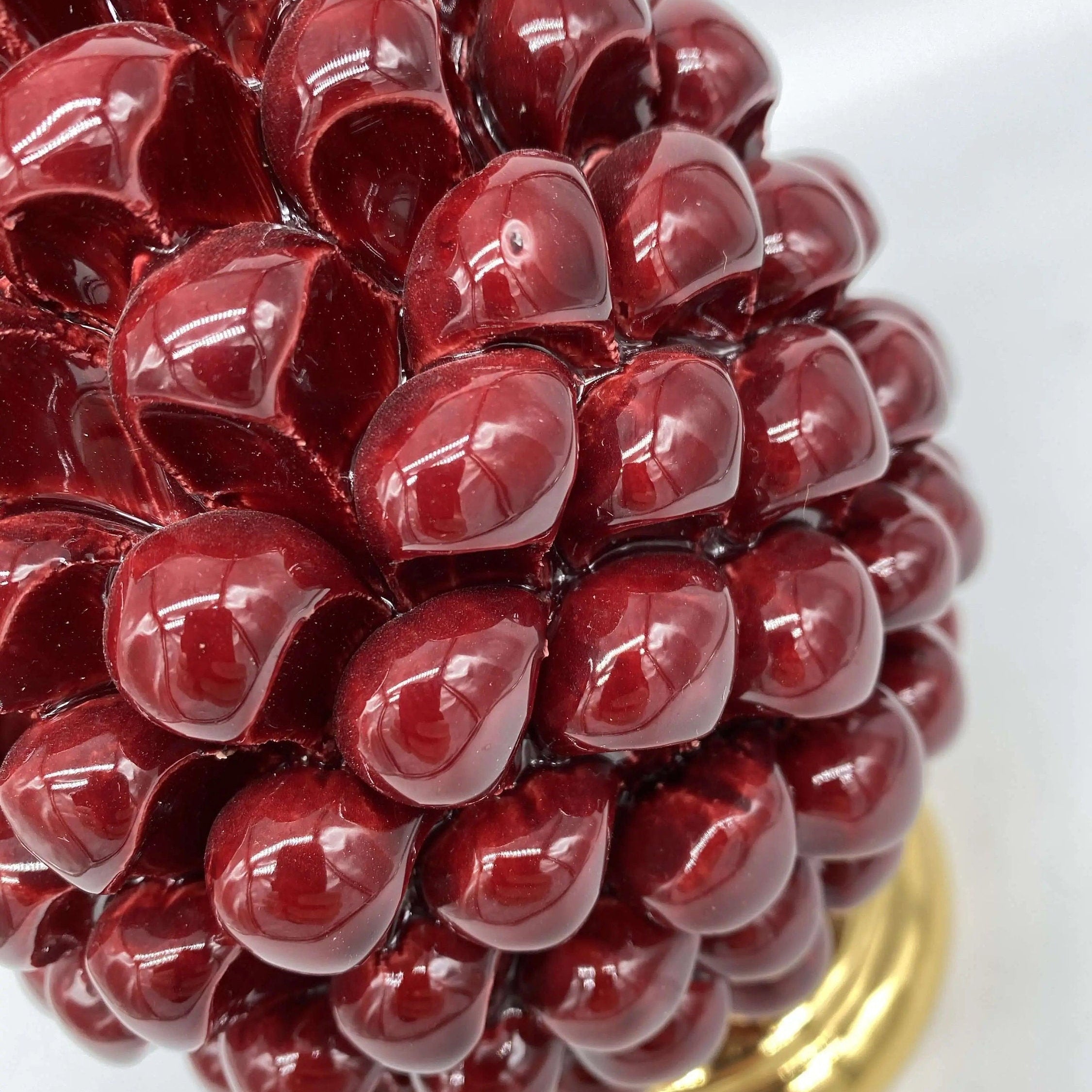 Pigna Aurum Ceramica Caltagirone cm H.20 Artigianale Bordeaux DD CERAMICHE SICILIANE