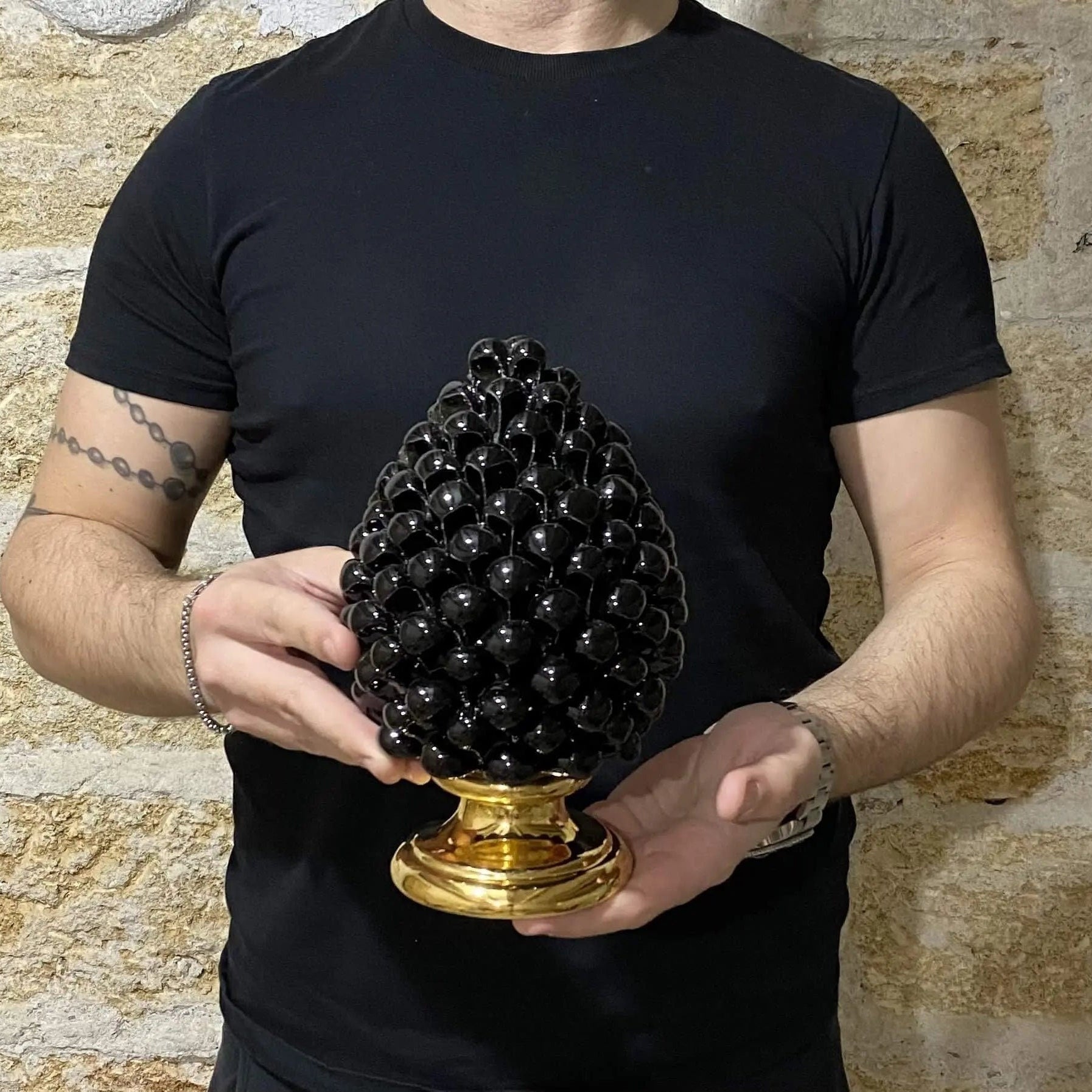 Pigna Aurum Ceramica Caltagirone cm H.20 Artigianale Nero DD CERAMICHE SICILIANE