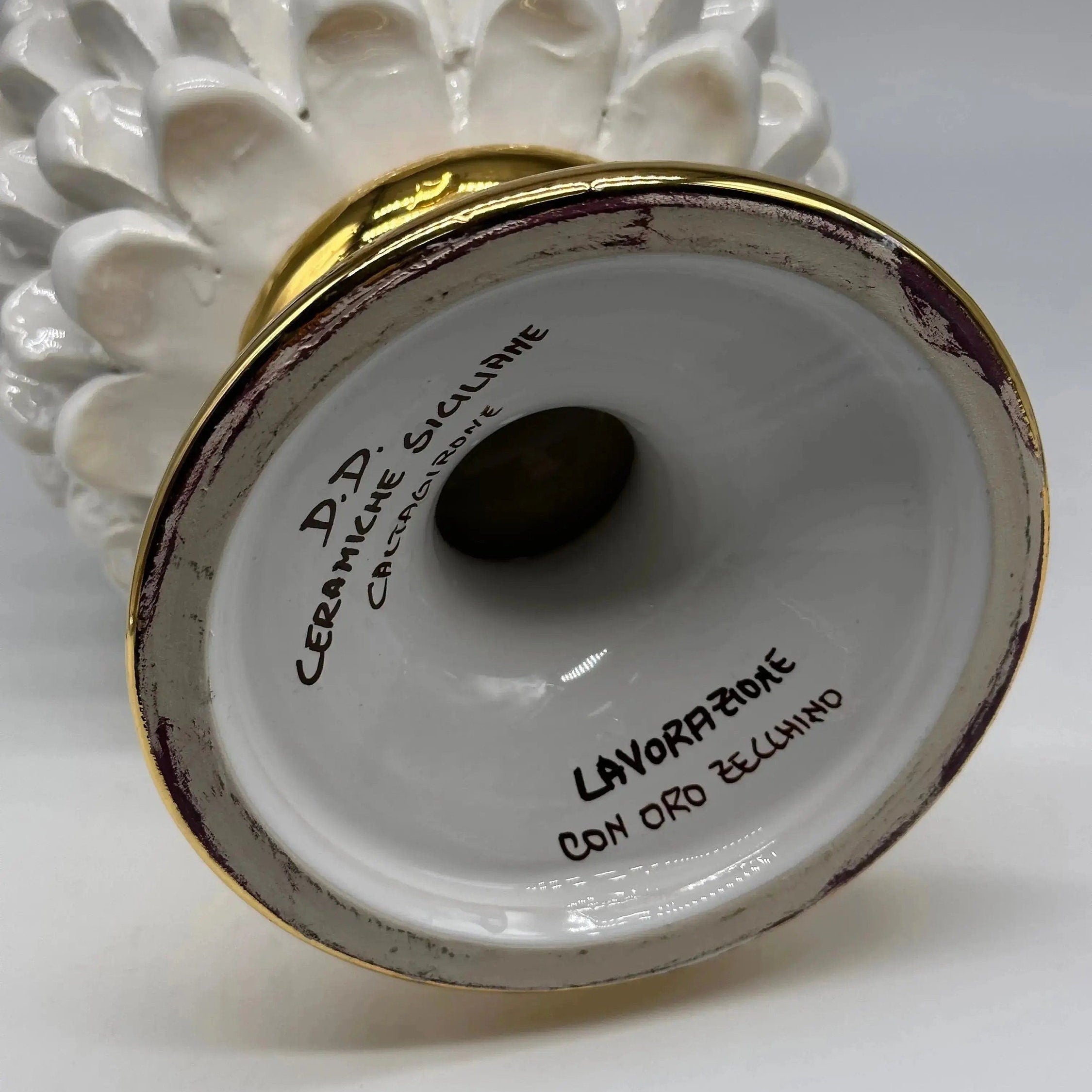 Pigna Aurum Ceramica Caltagirone cm H.30 Artigianale Bianco DD CERAMICHE SICILIANE