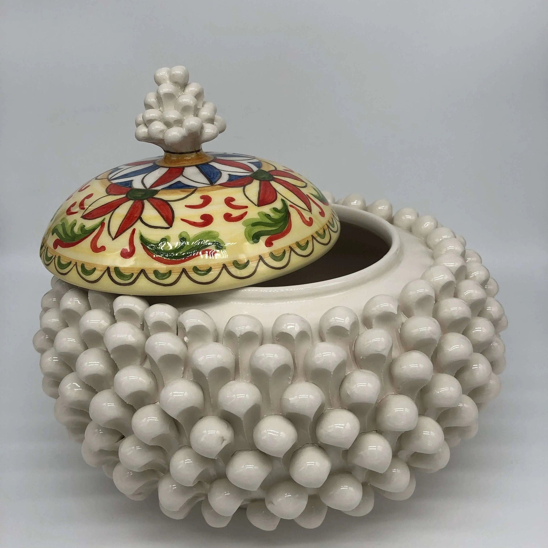 Pigna Biscottiera Decorata Ceramica Caltagirone cm H.23 L.25 D.14 Artigianale Bianco DD CERAMICHE SICILIANE