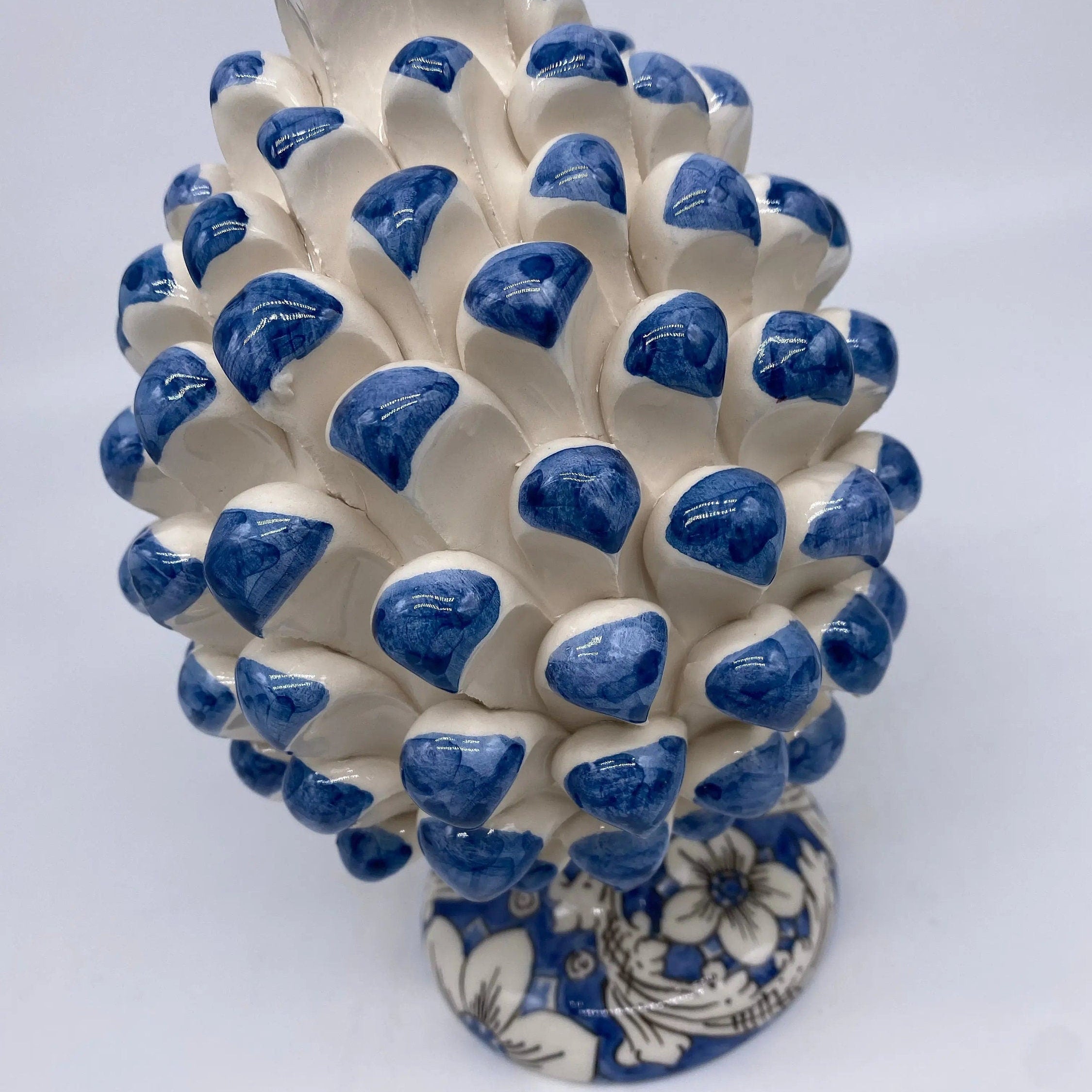 Pigna Ceramica Caltagirone cm H.20 Artigianale Base Decorata Punte Blu DD CERAMICHE SICILIANE