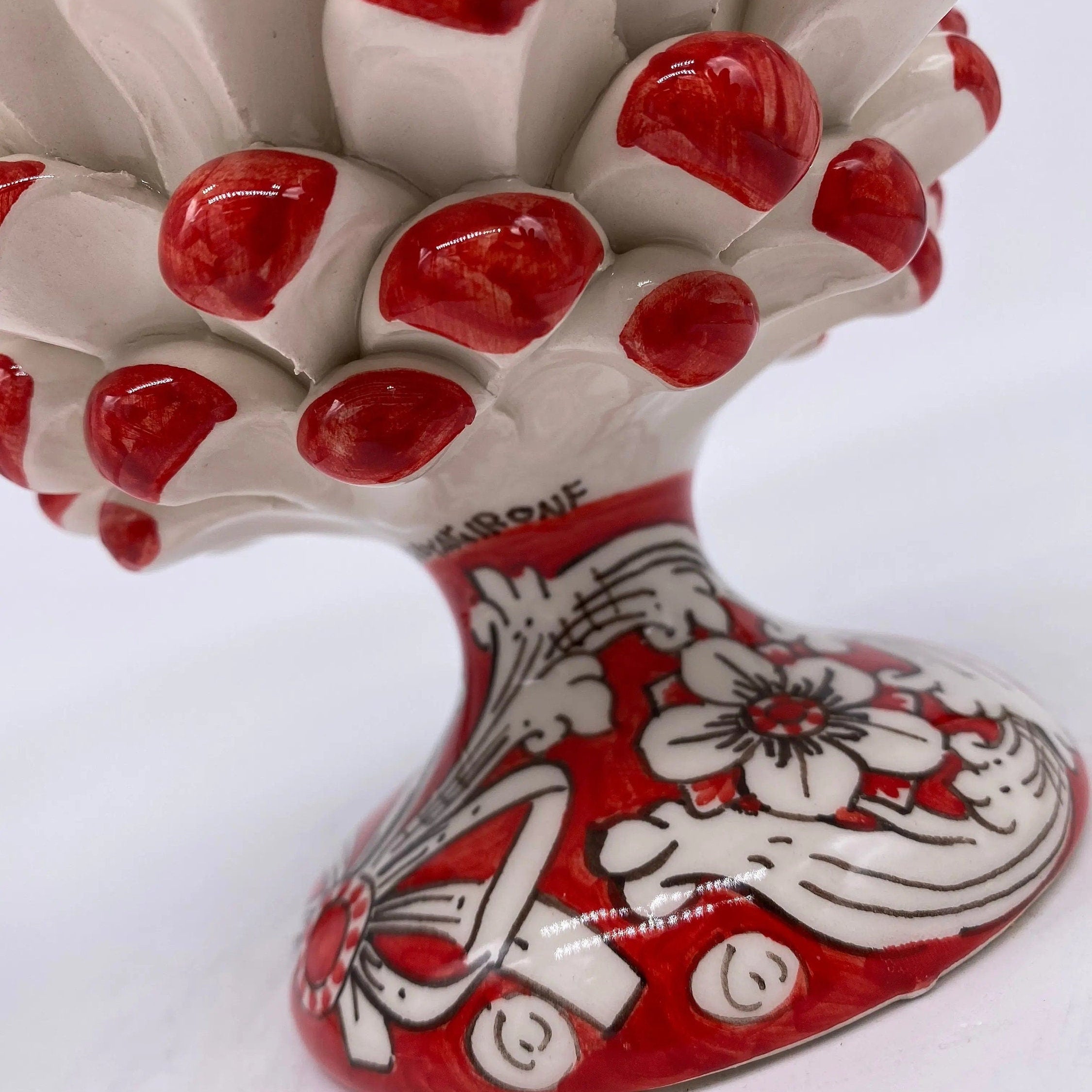 Pigna Ceramica Caltagirone cm H.20 Artigianale Base Decorata Punte Rosso DD CERAMICHE SICILIANE