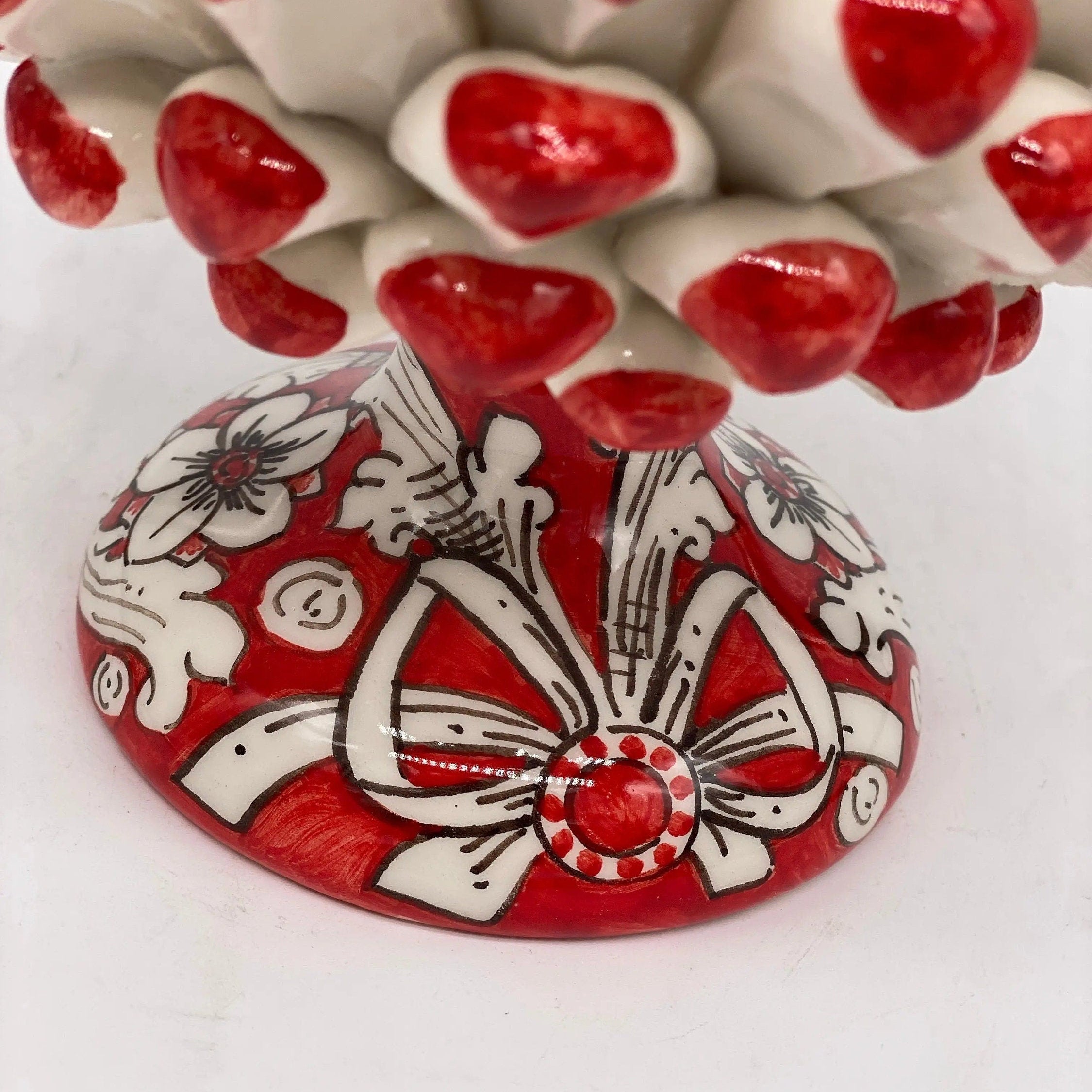 Pigna Ceramica Caltagirone cm H.20 Artigianale Base Decorata Punte Rosso DD CERAMICHE SICILIANE