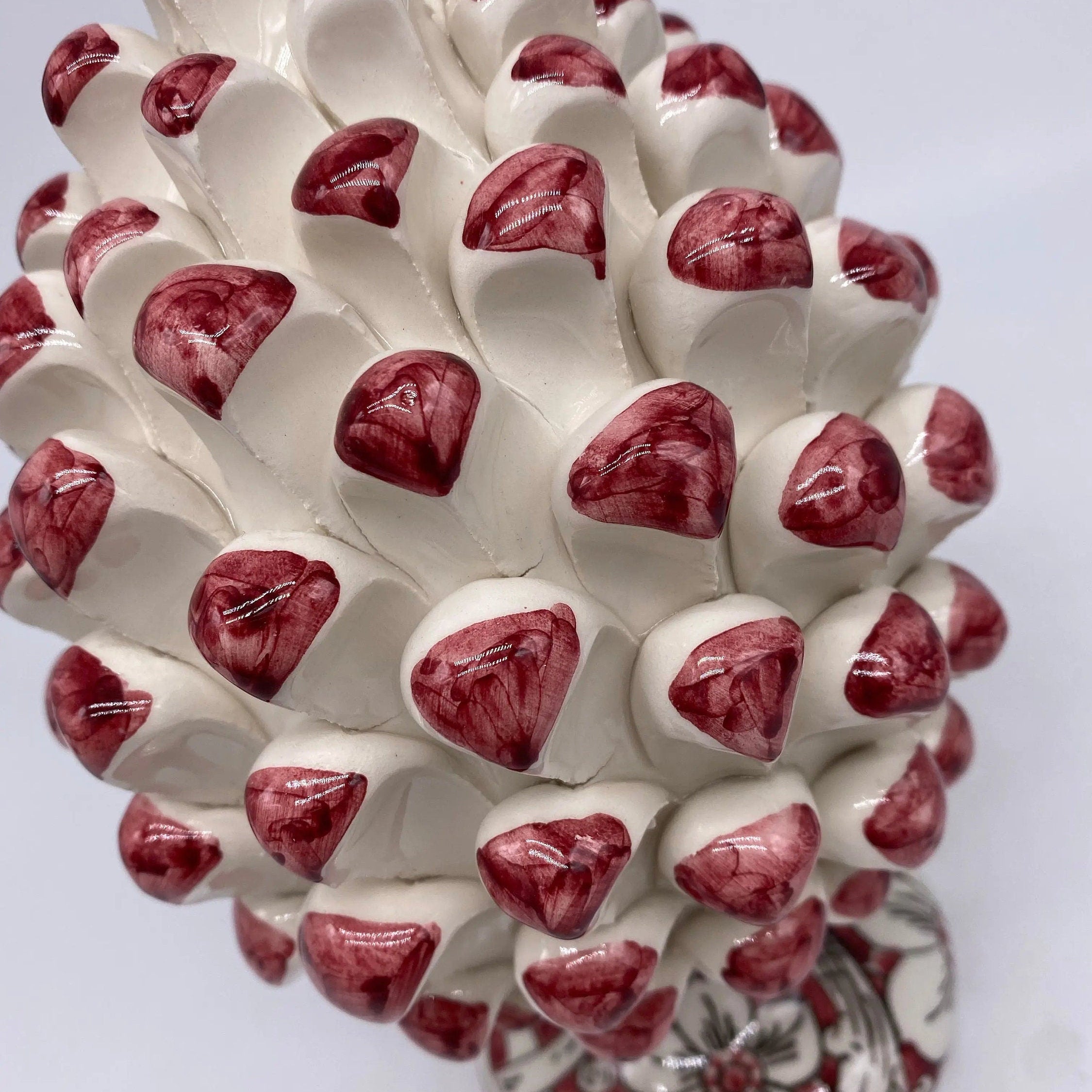 Pigna Ceramica Caltagirone cm H.20 Artigianale Base Decorata Punte Bordeaux DD CERAMICHE SICILIANE