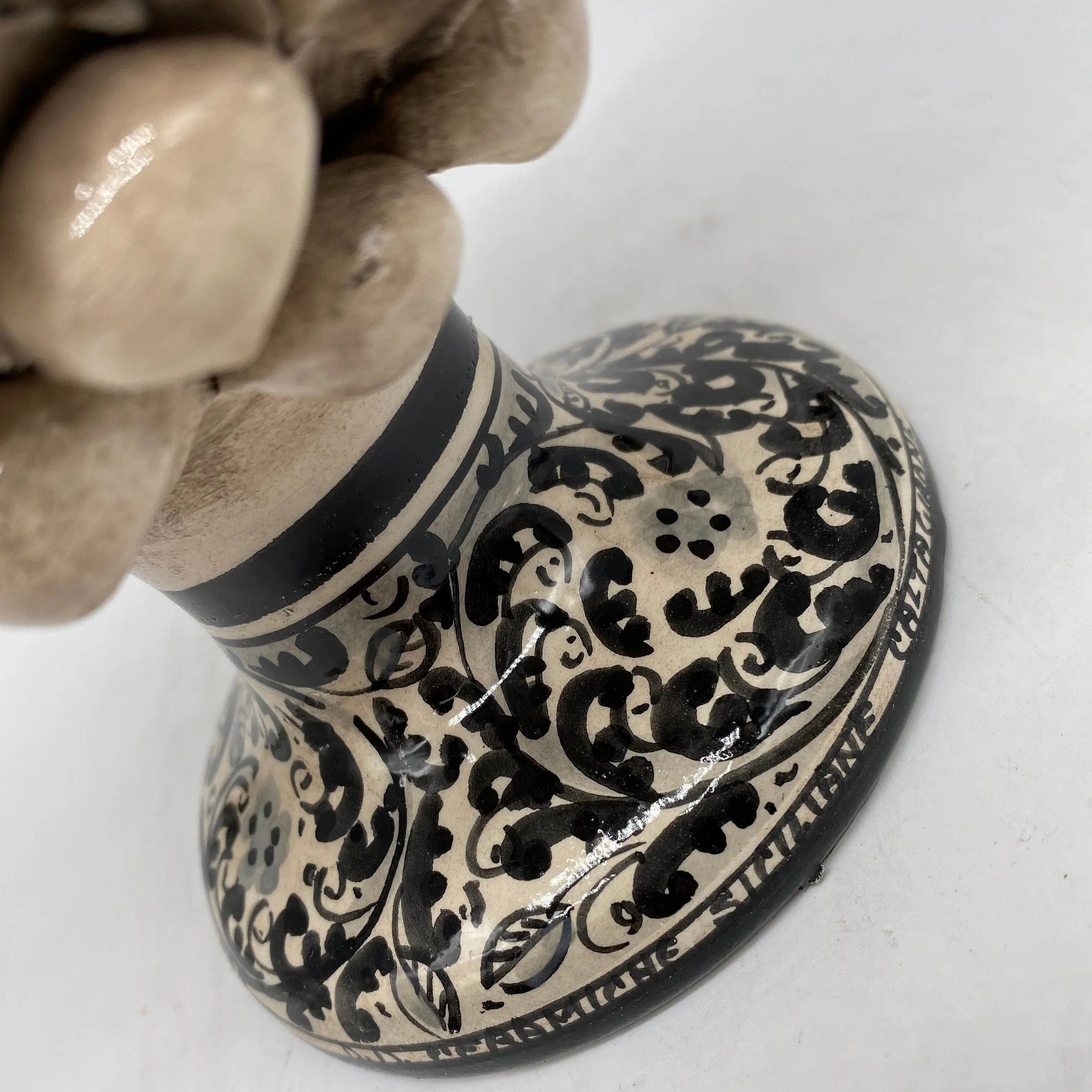 Pigna Ceramica Caltagirone cm H.20 Artigianale Beige Base Decorata DD CERAMICHE SICILIANE