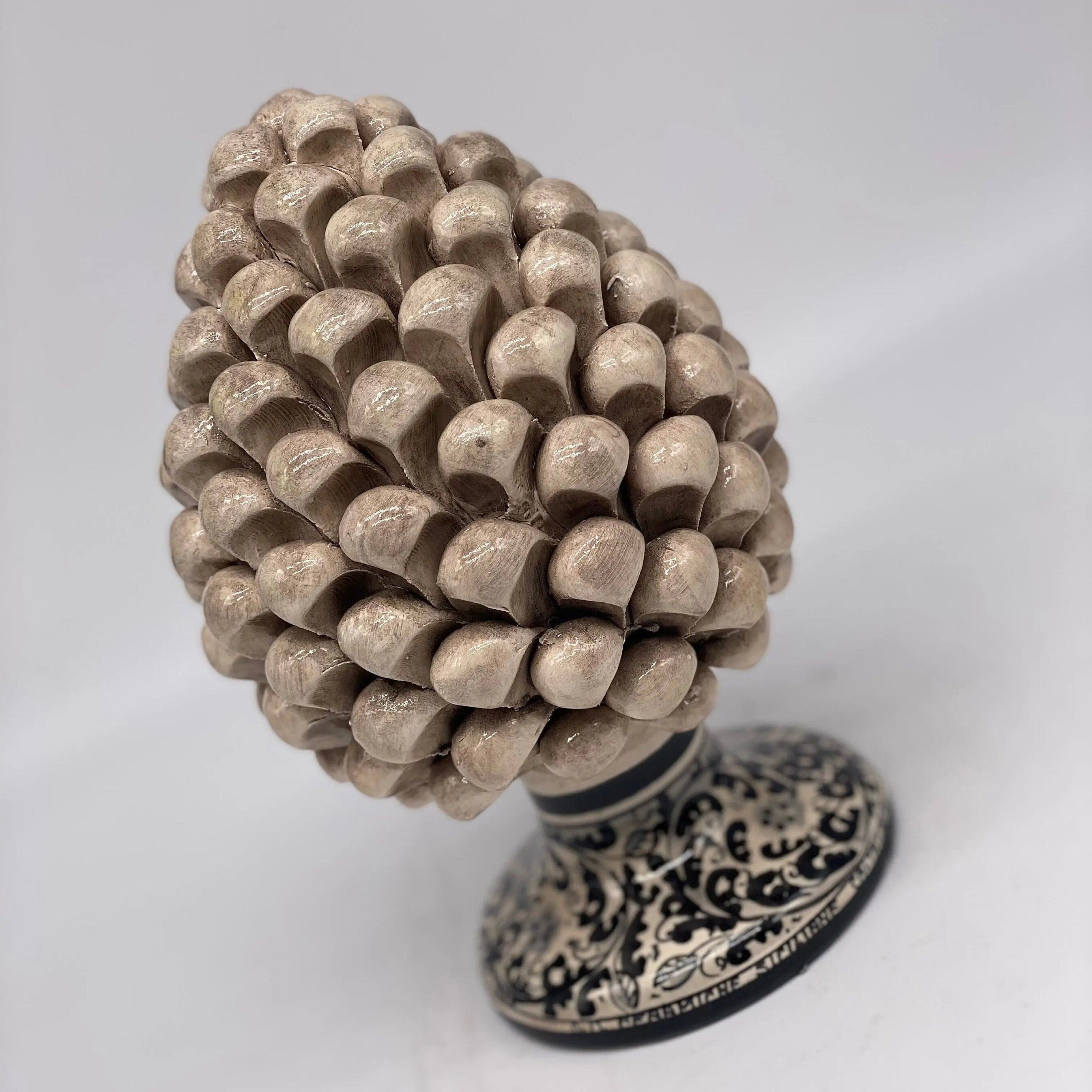 Pigna Ceramica Caltagirone cm H.20 Artigianale Beige Base Decorata DD CERAMICHE SICILIANE