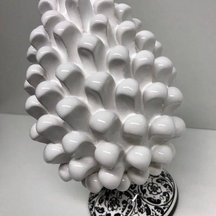 Pigna Ceramica Caltagirone cm H.20 Artigianale Bianco Base Decorata Nero DD CERAMICHE SICILIANE