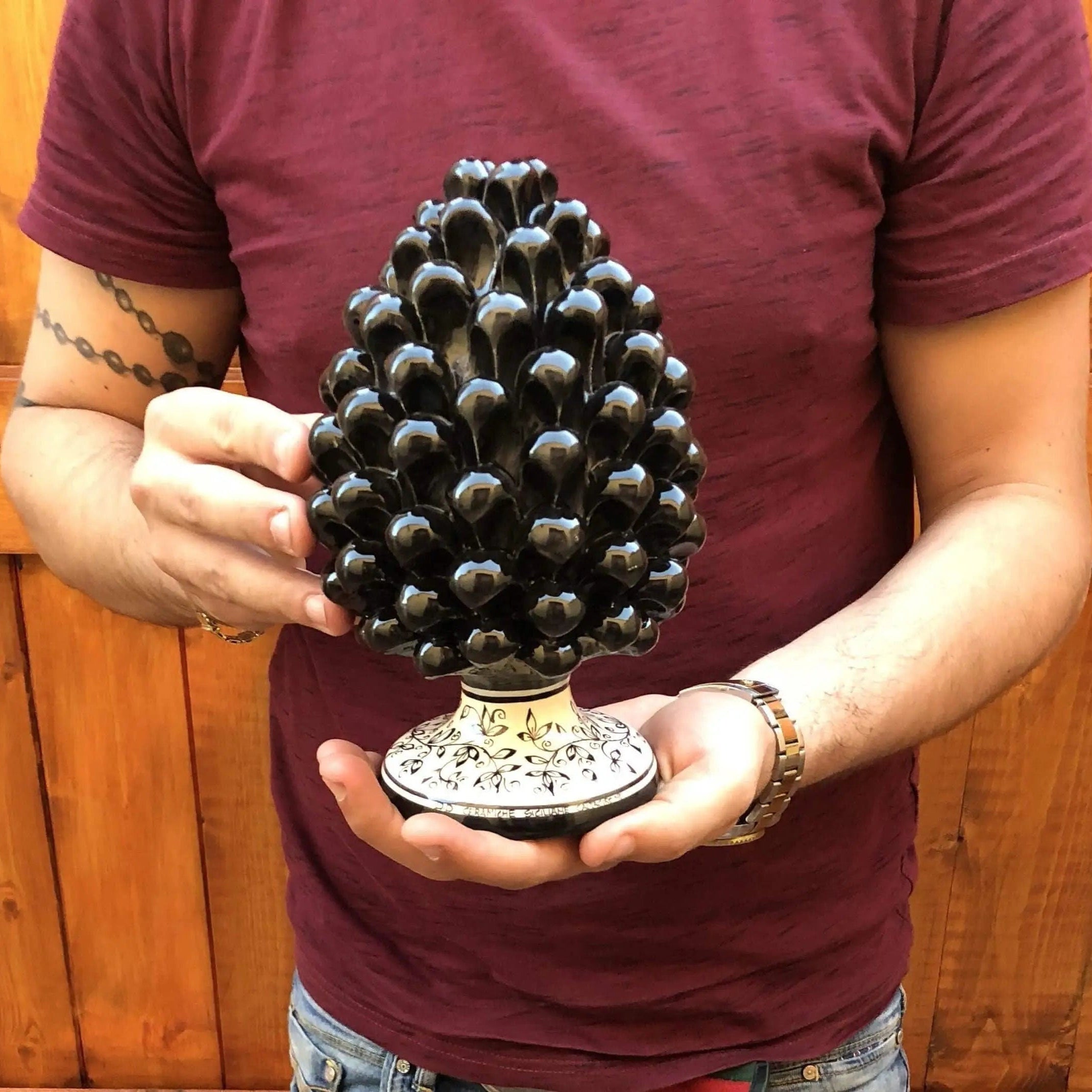 Pigna Ceramica Caltagirone cm H.20 Artigianale Nero Base Decorata DD CERAMICHE SICILIANE