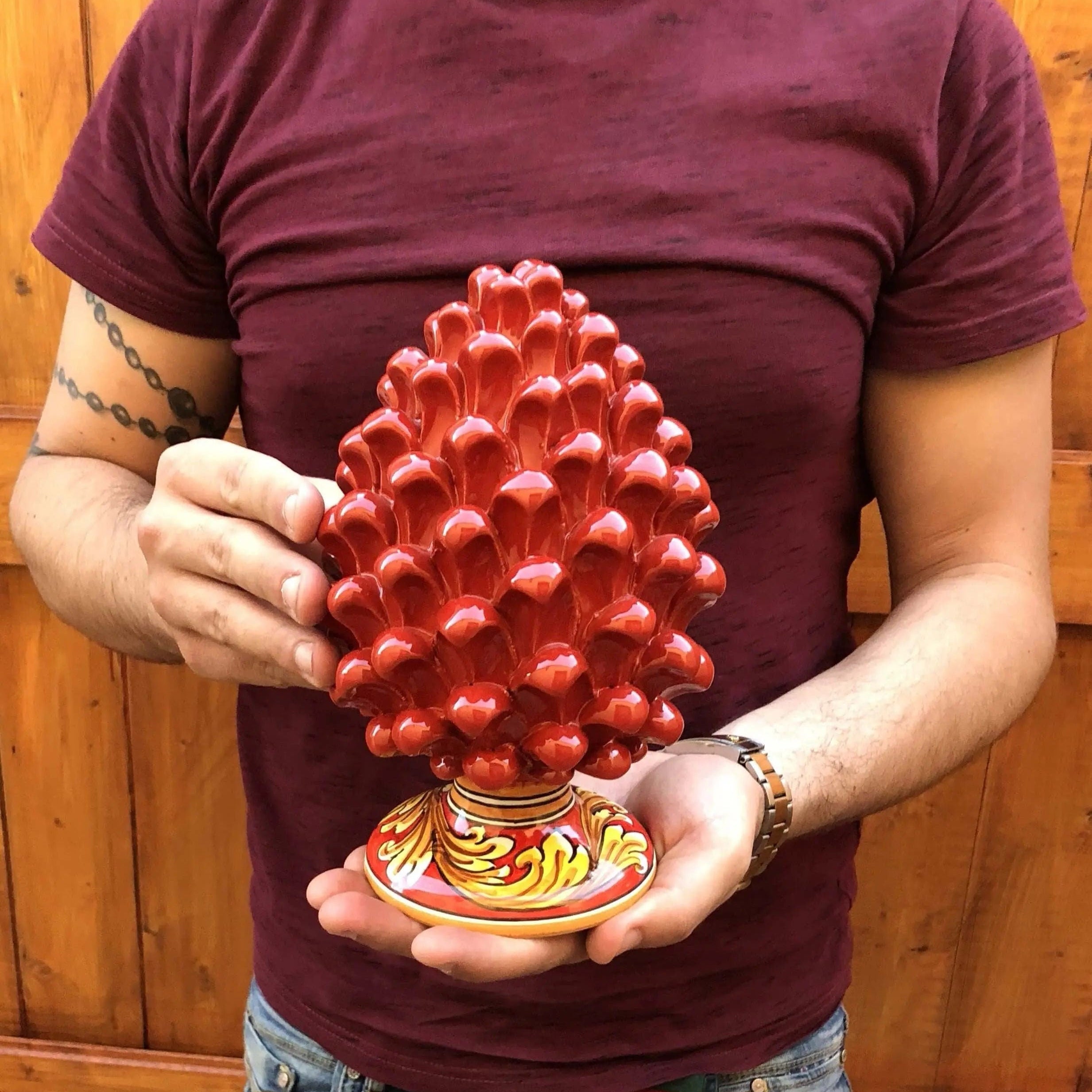 Pigna Ceramica Caltagirone cm H.20 Artigianale Rosso Base Decorata Giglio DD CERAMICHE SICILIANE