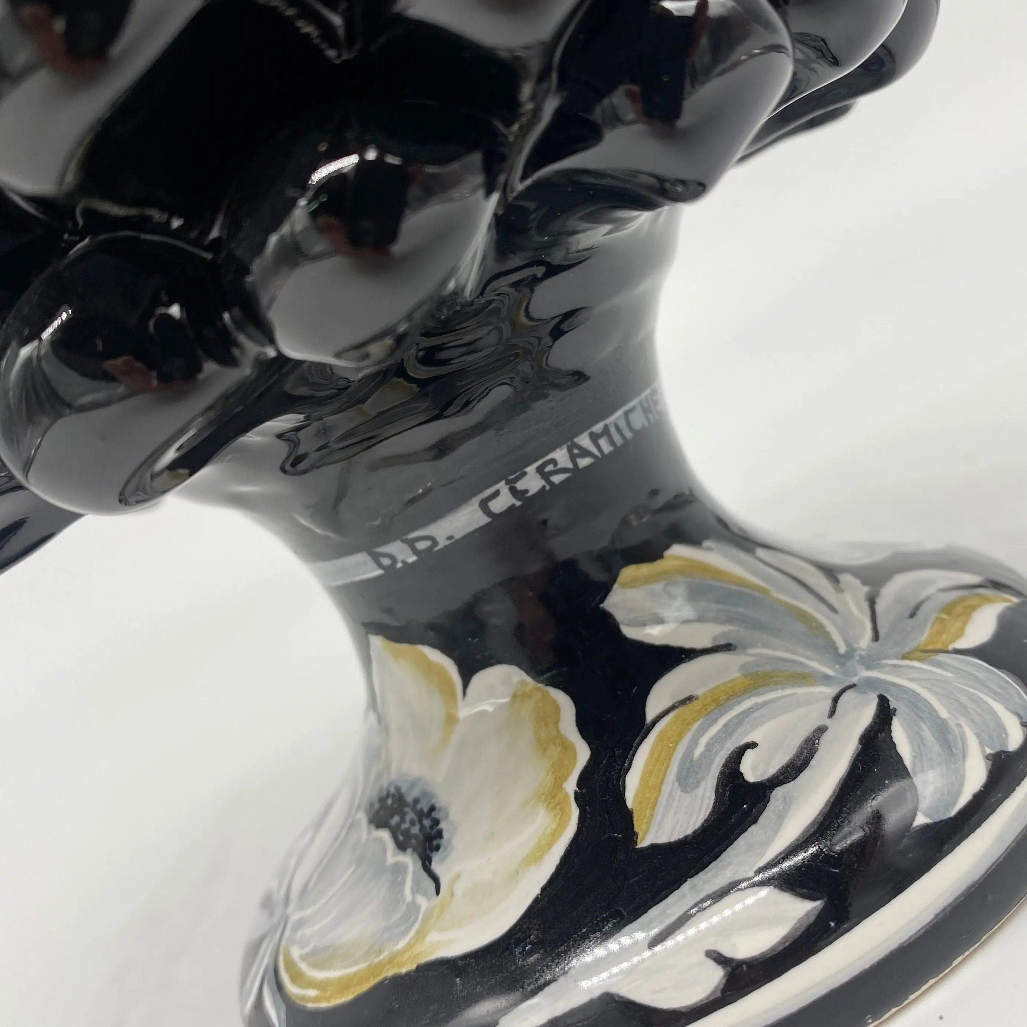 Pigna Ceramica Caltagirone cm H.20 Artigianale VENUS Nero Bianco DD CERAMICHE SICILIANE