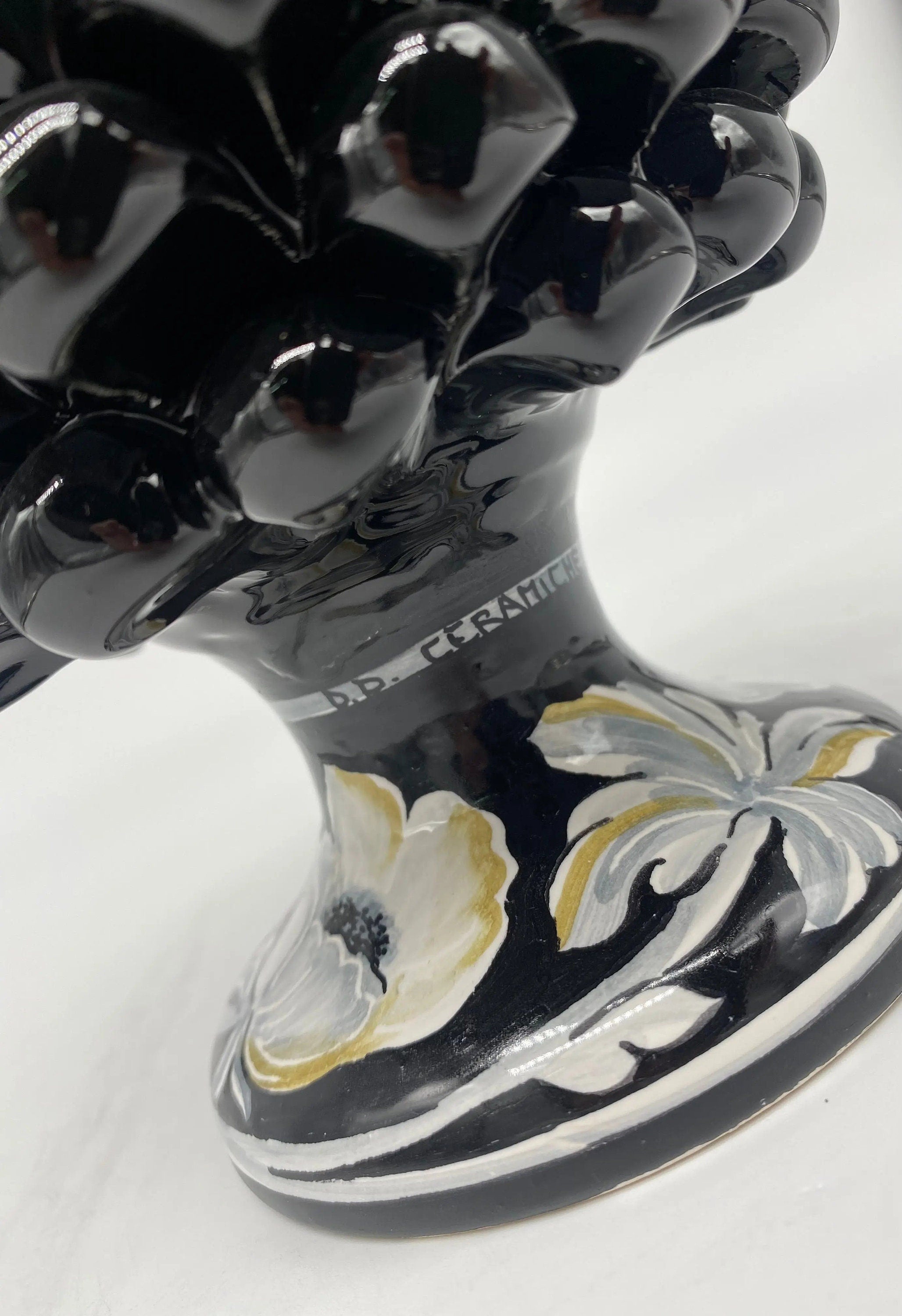 Pigna Ceramica Caltagirone cm H.20 Artigianale VENUS Nero Bianco DD CERAMICHE SICILIANE