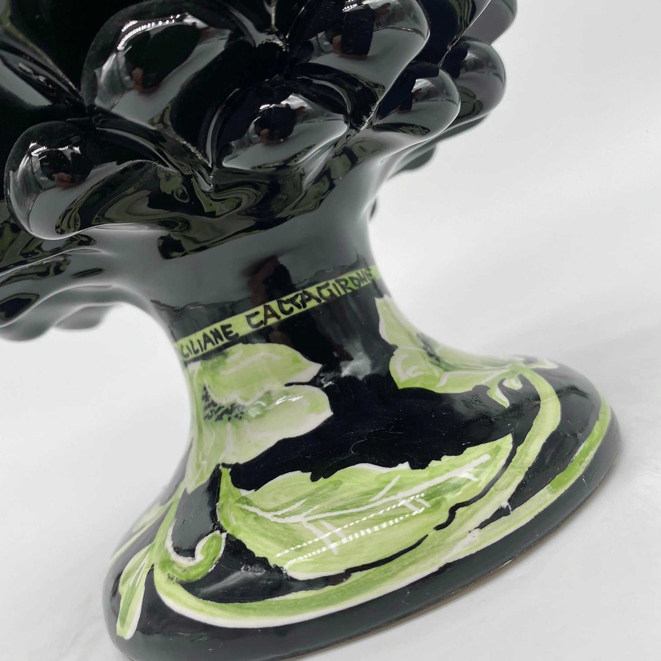 Pigna Ceramica Caltagirone cm H.20 Artigianale VENUS Nero Verde DD CERAMICHE SICILIANE