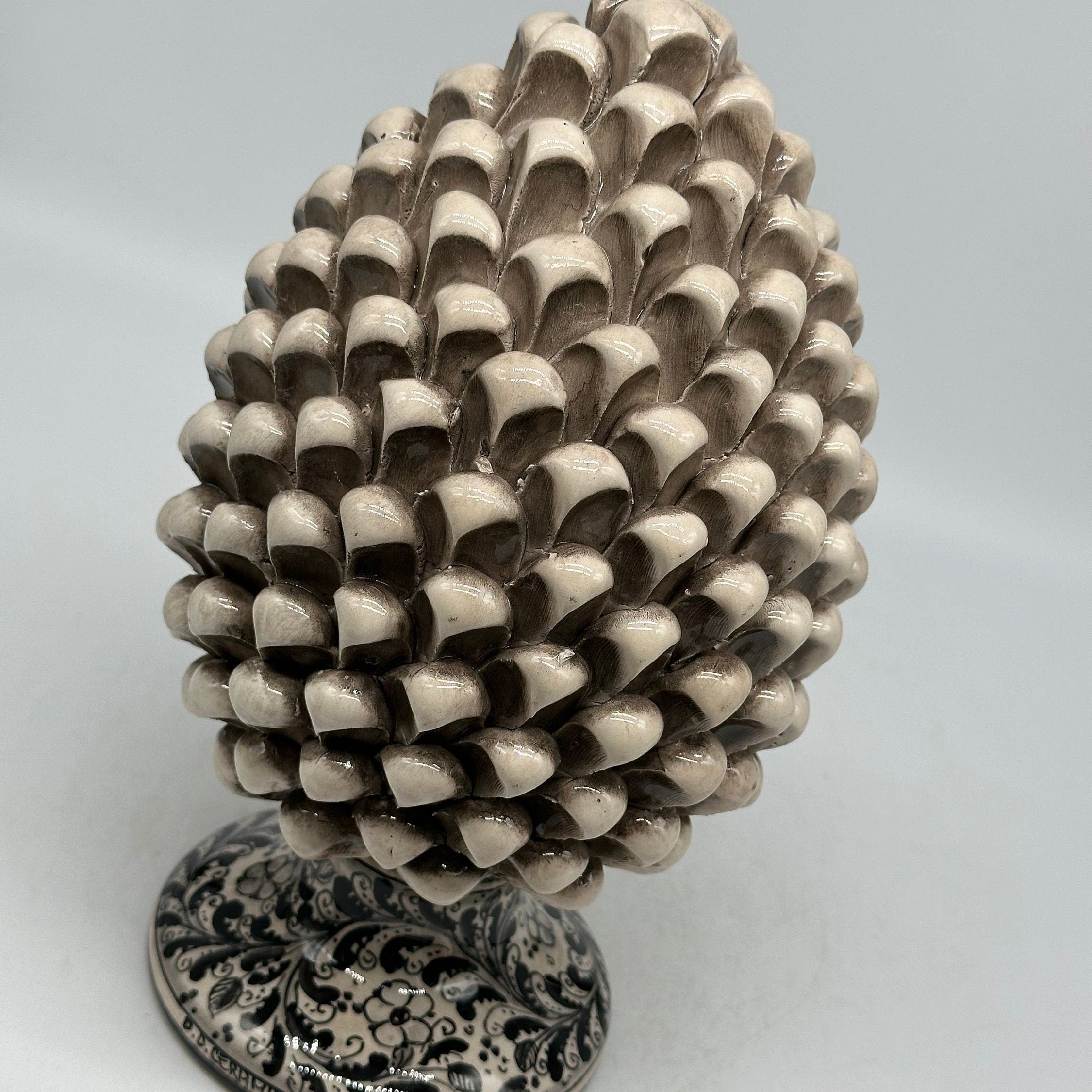 Pigna Ceramica Caltagirone cm H.25 Artigianale Beige Base Decorata