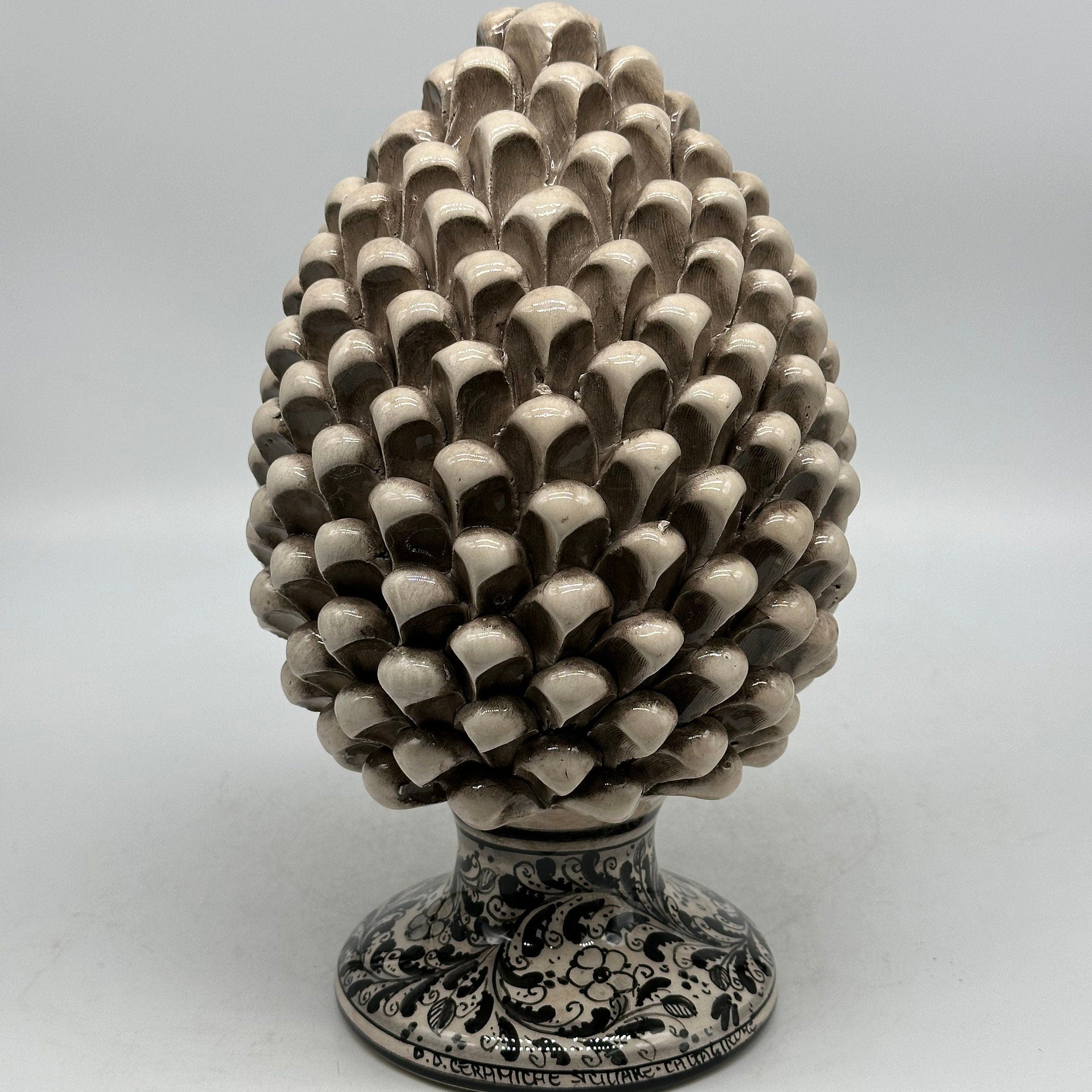 Pigna Ceramica Caltagirone cm H.25 Artigianale Beige Base Decorata