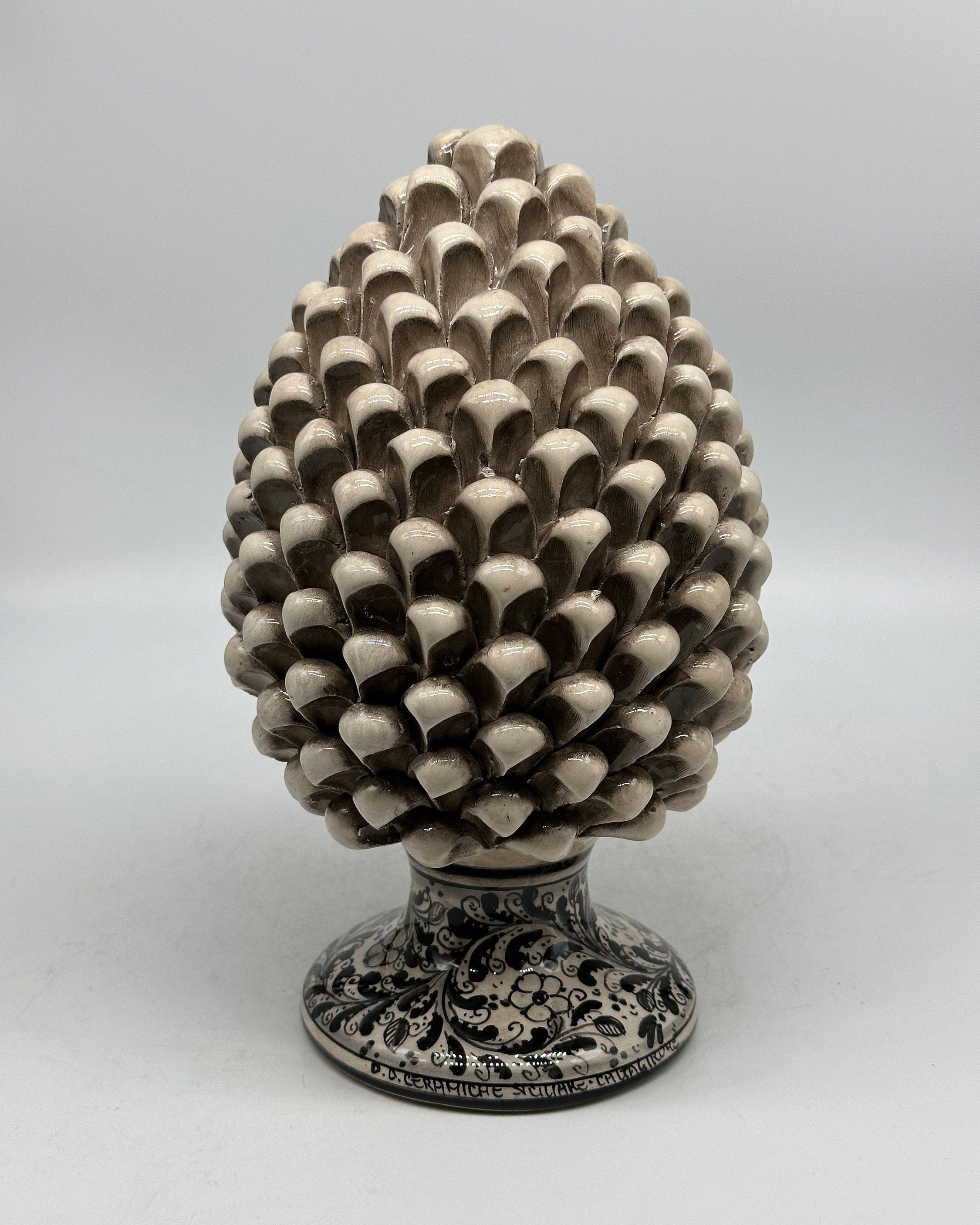 Pigna Ceramica Caltagirone cm H.25 Artigianale Beige Base Decorata