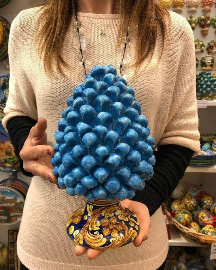 Pigna Ceramica Caltagirone cm H.25 Artigianale Celeste Base Decorata DD CERAMICHE SICILIANE