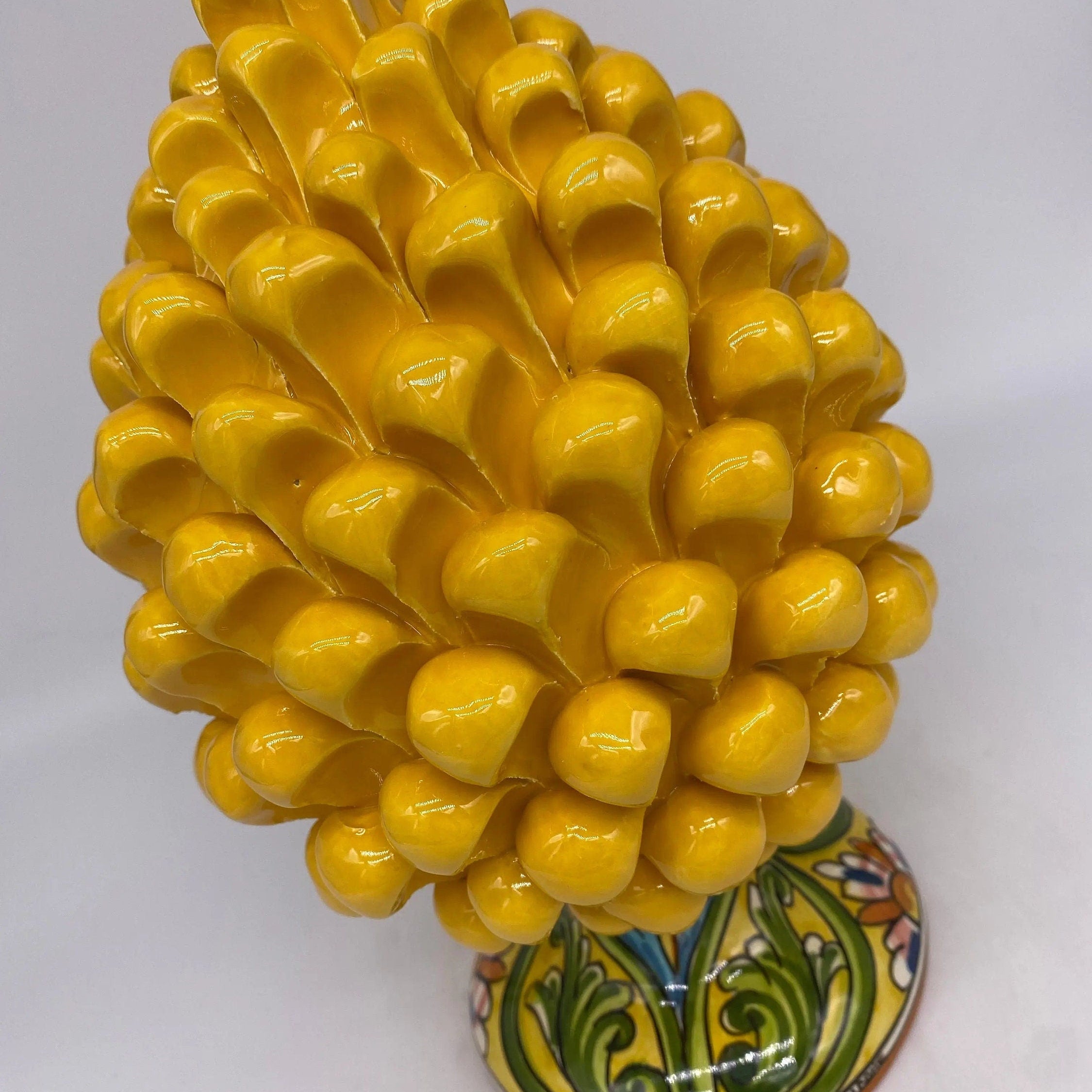 Pigna Ceramica Caltagirone cm H.25 Artigianale Giallo Base Decorata DD CERAMICHE SICILIANE