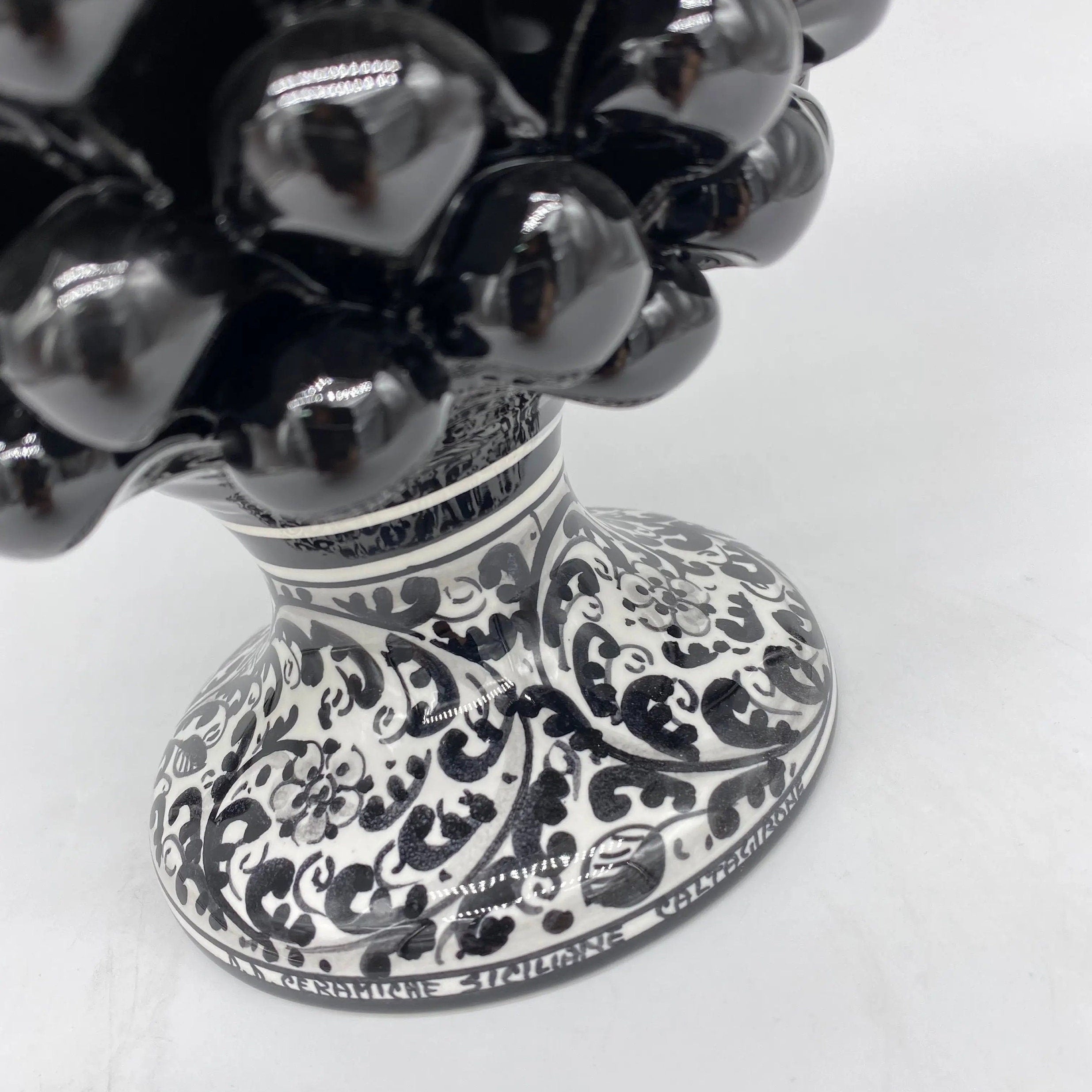Pigna Ceramica Caltagirone cm H.25 Artigianale Nero Base Decorata DD CERAMICHE SICILIANE
