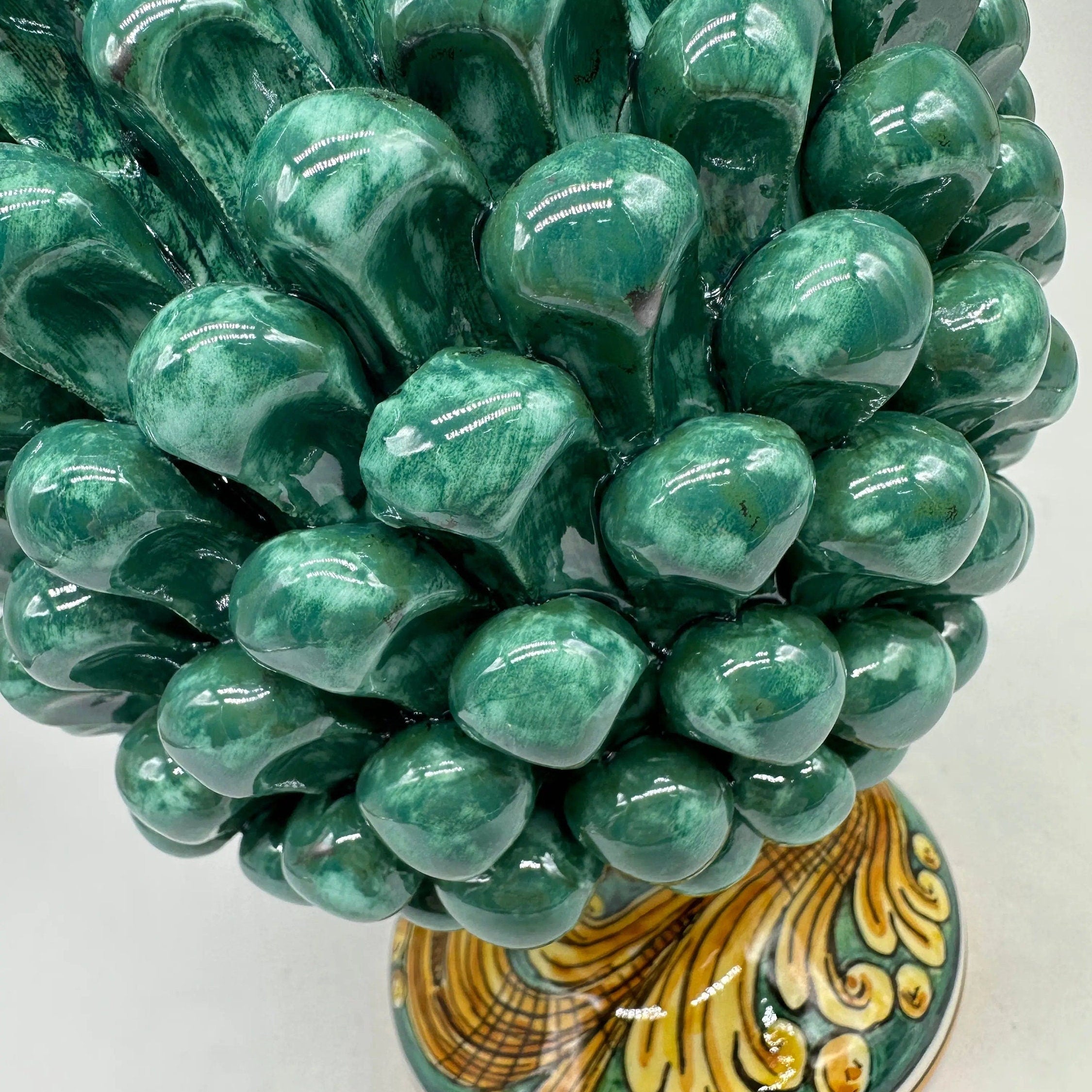 Pigna Ceramica Caltagirone cm H.25 Artigianale Verde Rame Base Decorata DD CERAMICHE SICILIANE