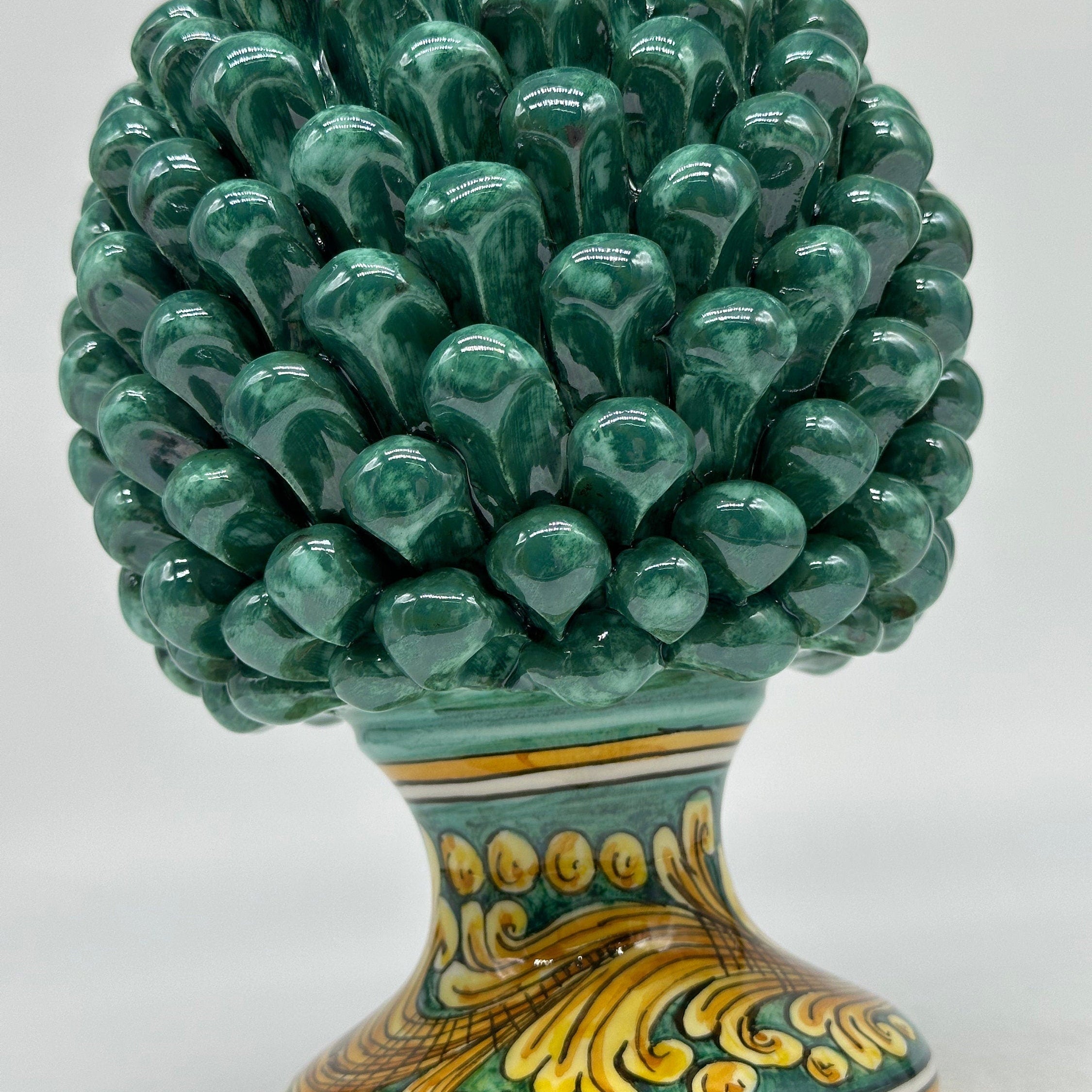 Pigna Ceramica Caltagirone cm H.25 Artigianale Verde Rame Base Decorata DD CERAMICHE SICILIANE