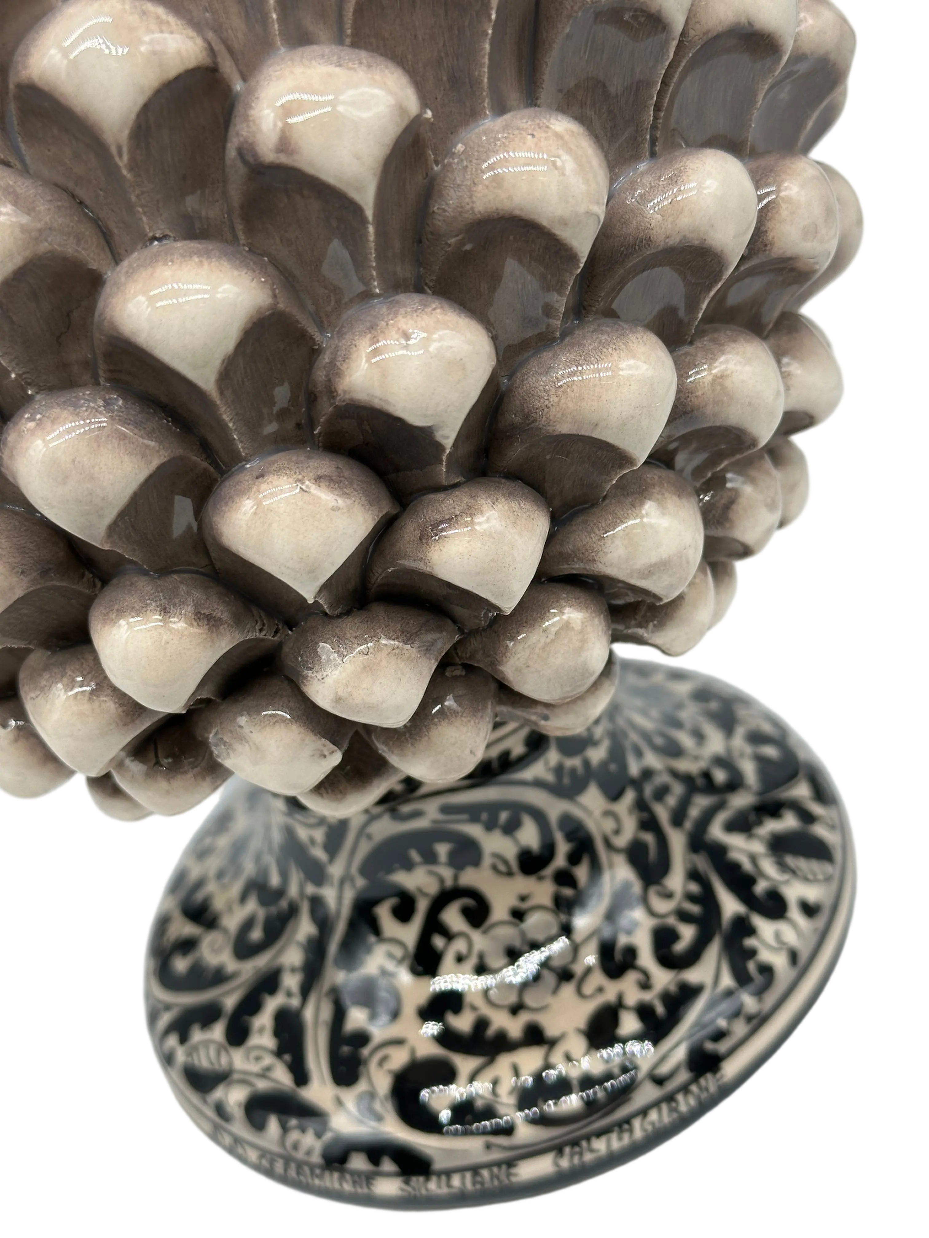 Pigna Ceramica Caltagirone cm H.30 Artigianale Beige Base Decorata DD CERAMICHE SICILIANE