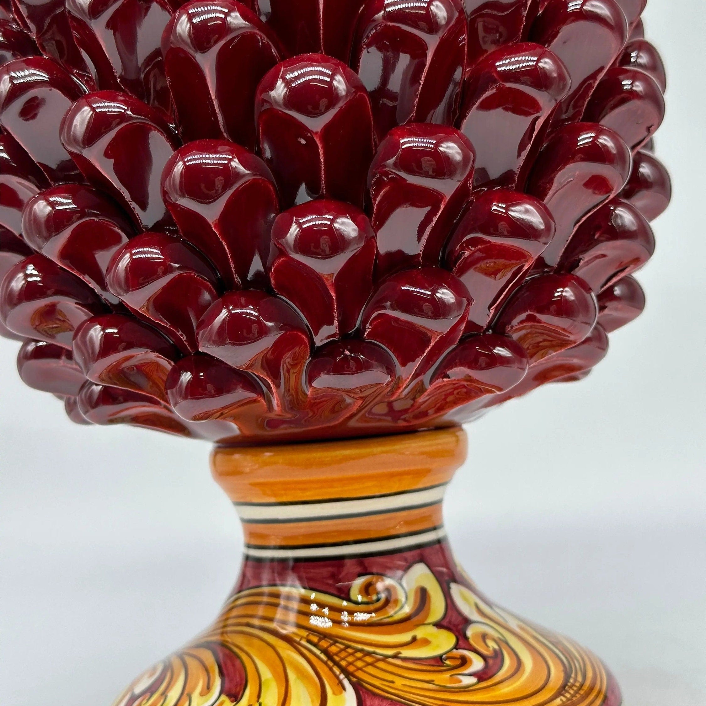Pigna Ceramica Caltagirone cm H.30 Artigianale Bordeaux Base Decorata DD CERAMICHE SICILIANE