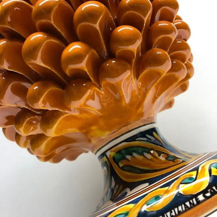 Pigna Ceramica Caltagirone cm H.30 Artigianale Giallo Ocra Base Decorata DD CERAMICHE SICILIANE