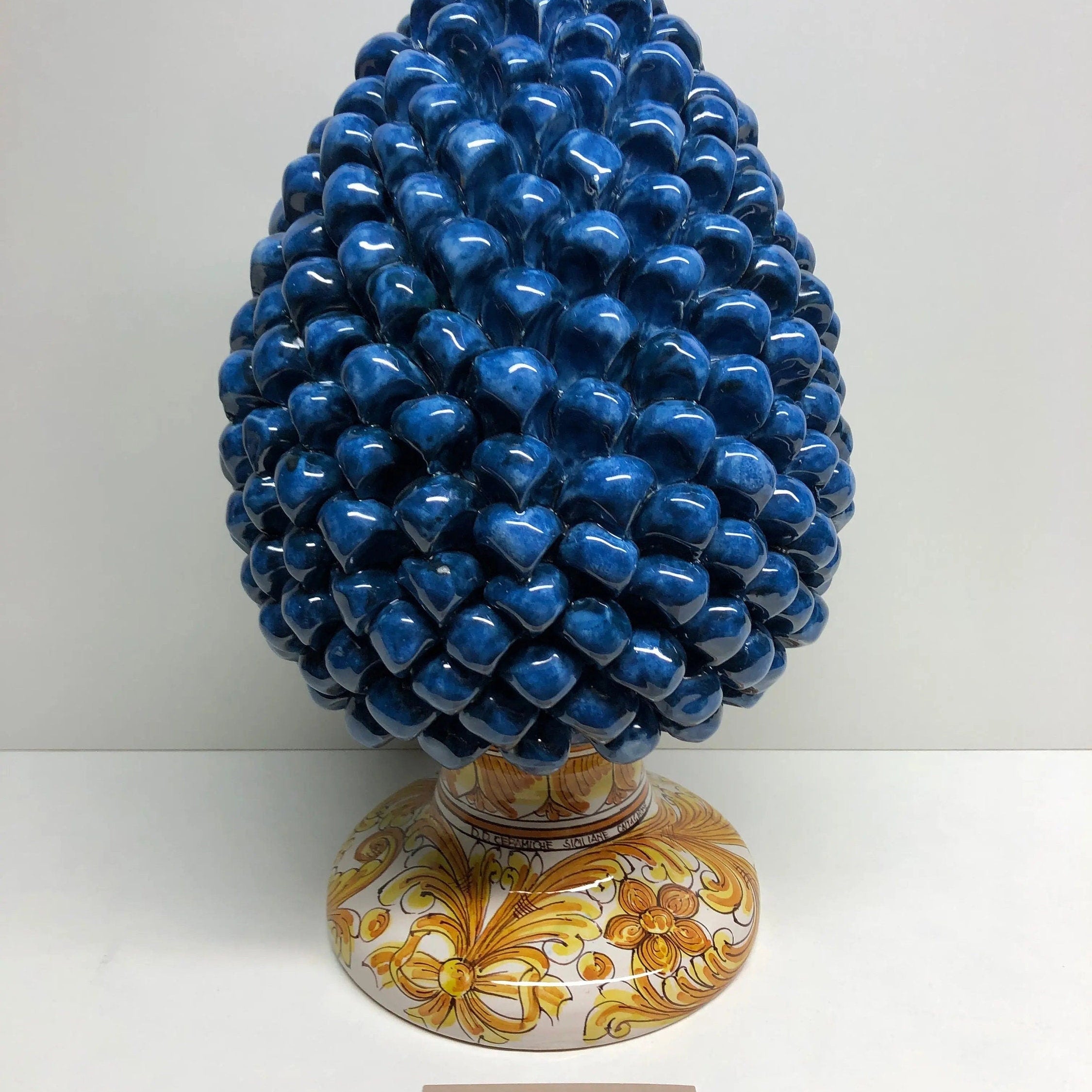 Pigna Ceramica Caltagirone cm H.35 Artigianale Blu Antico Base Decorata DD CERAMICHE SICILIANE