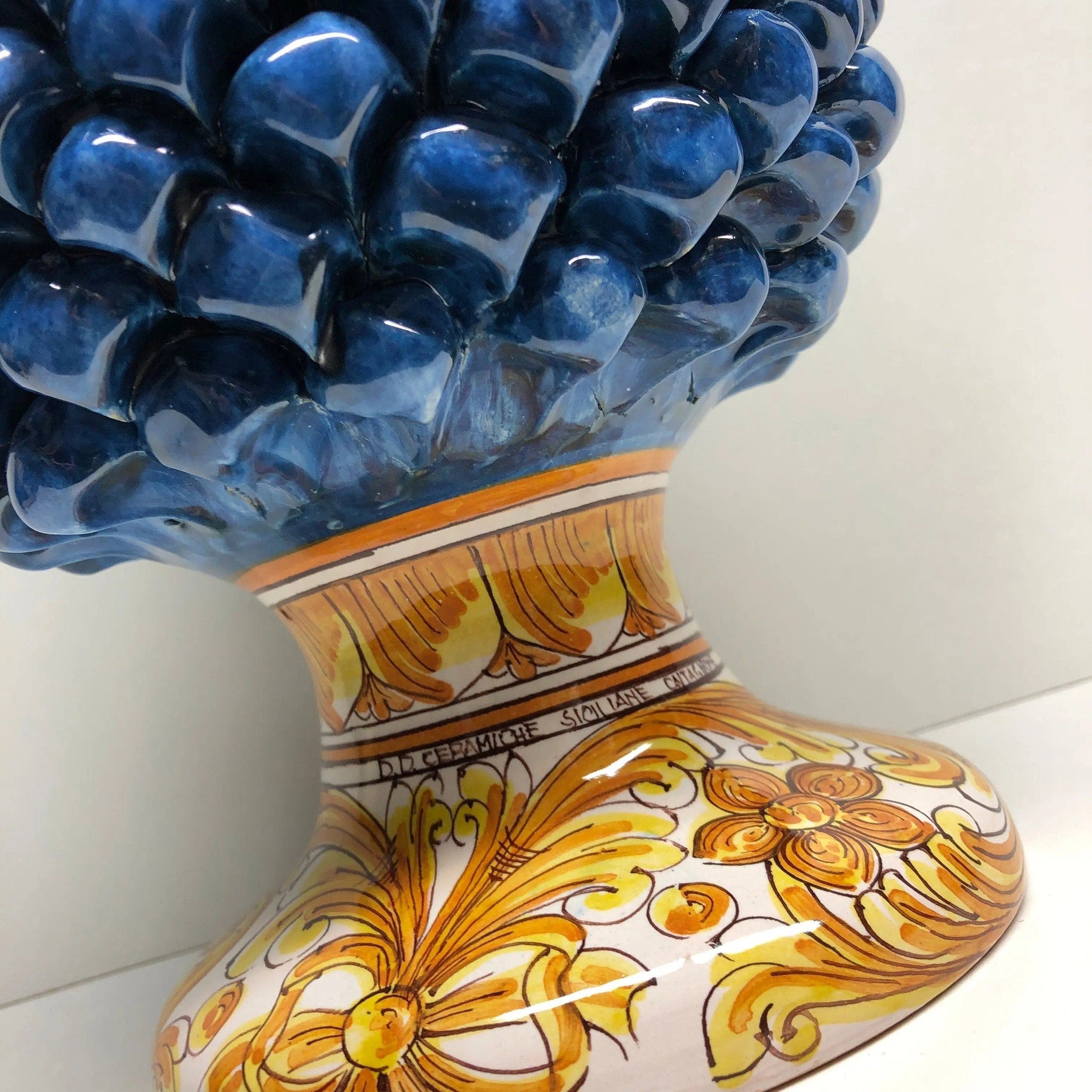 Pigna Ceramica Caltagirone cm H.35 Artigianale Blu Antico Base Decorata DD CERAMICHE SICILIANE
