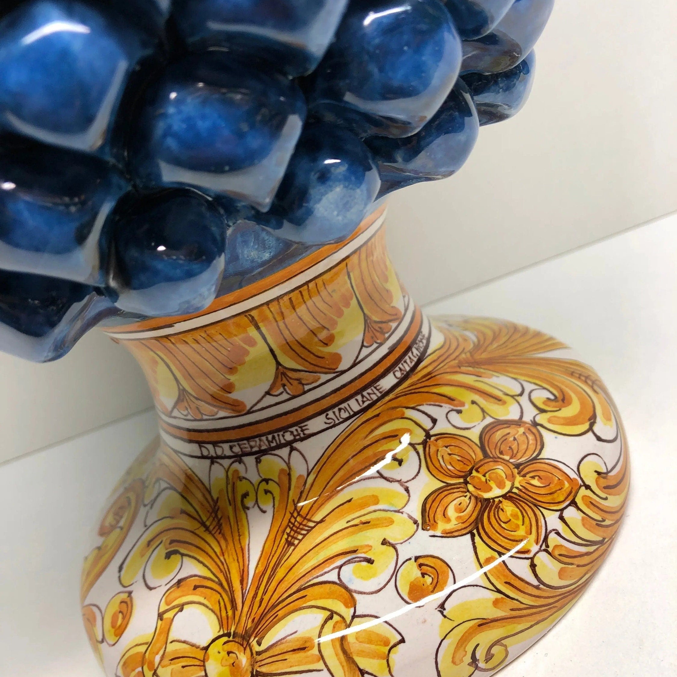Pigna Ceramica Caltagirone cm H.35 Artigianale Blu Antico Base Decorata DD CERAMICHE SICILIANE