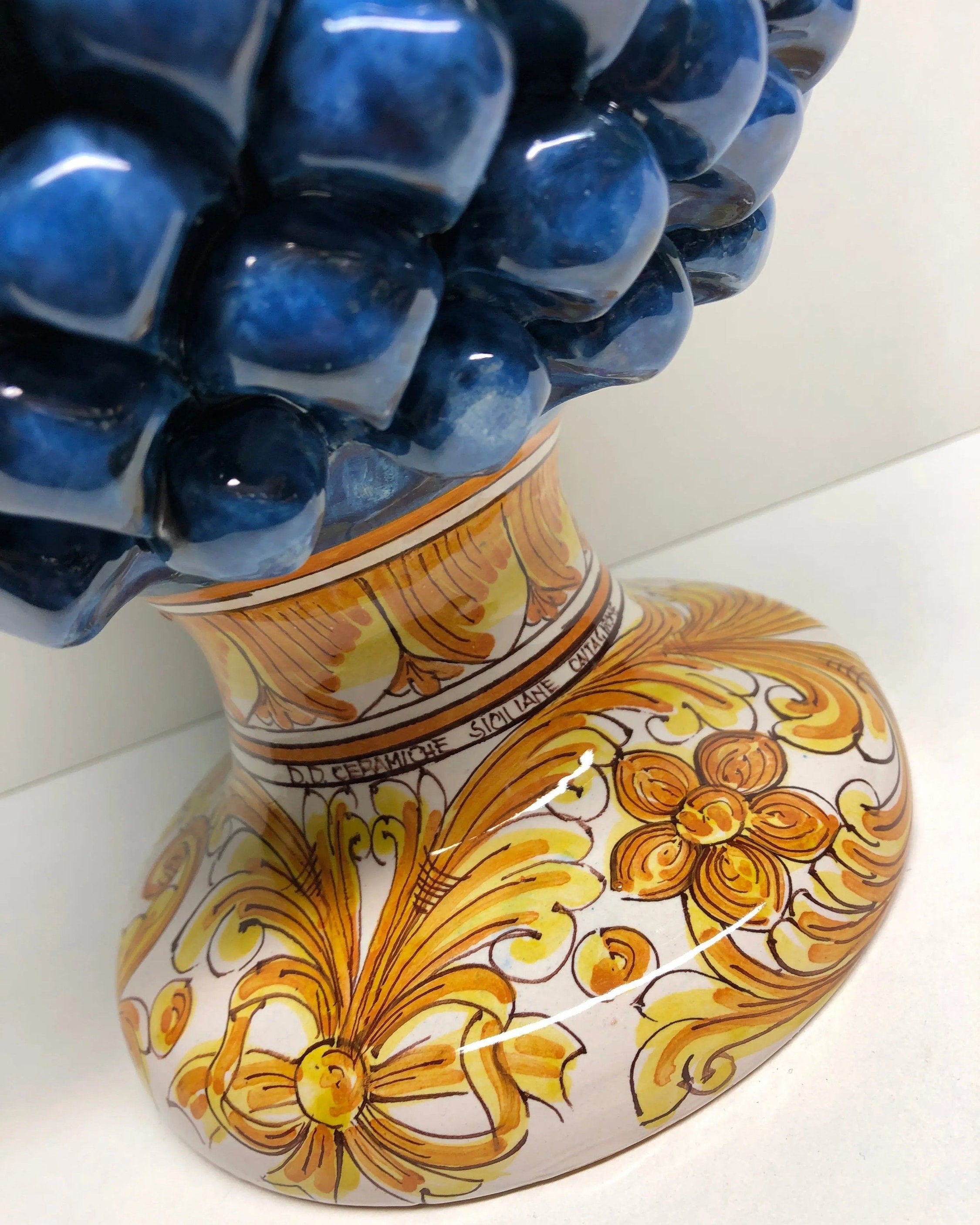 Pigna Ceramica Caltagirone cm H.35 Artigianale Blu Antico Base Decorata DD CERAMICHE SICILIANE