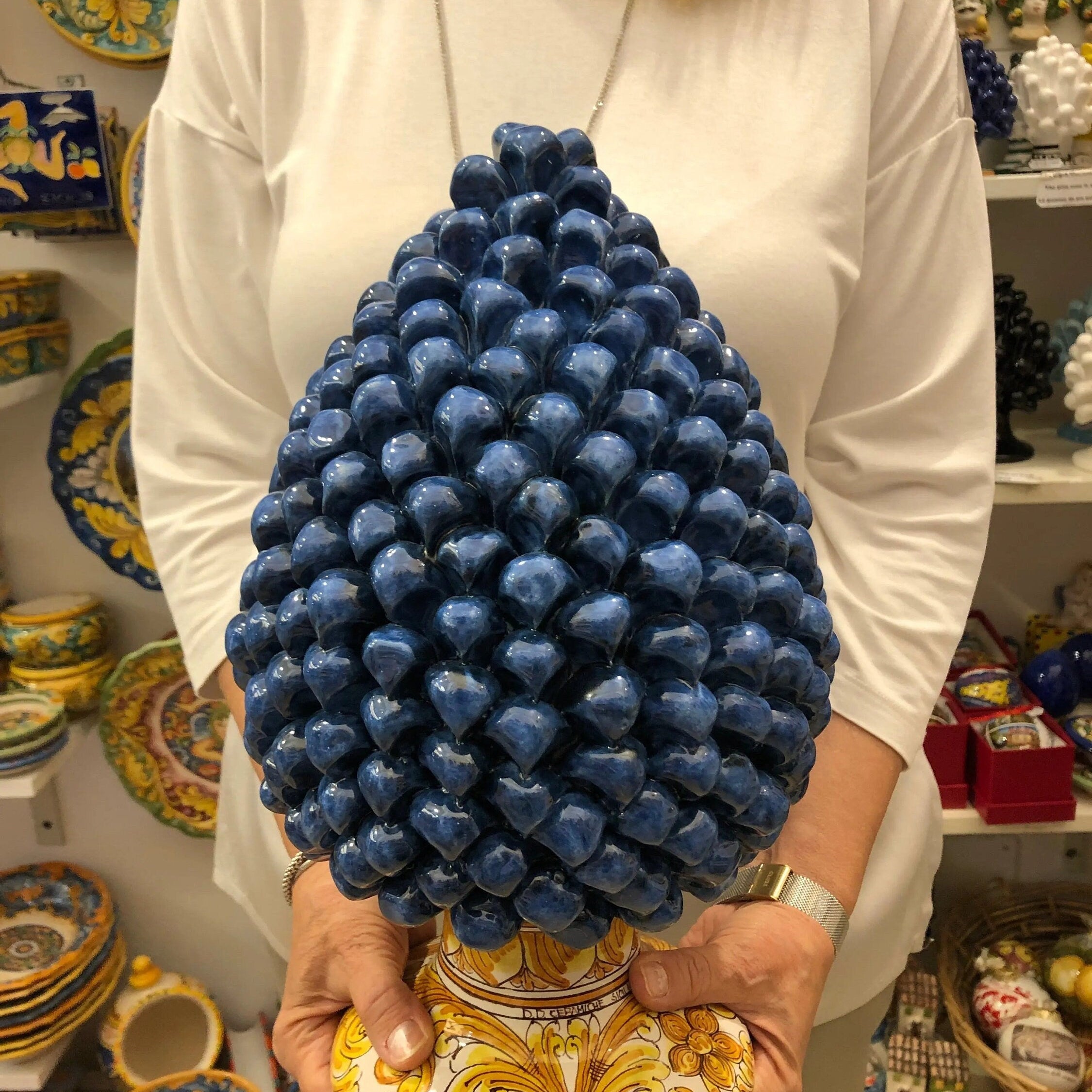 Pigna Ceramica Caltagirone cm H.35 Artigianale Blu Antico Base Decorata DD CERAMICHE SICILIANE