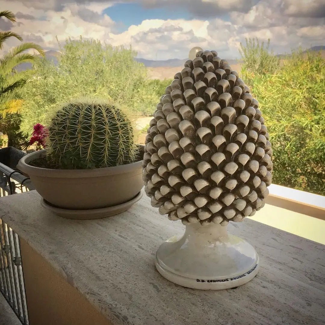 Pigna Ceramica Caltagirone cm H.40 Artigianale Beige Écru DD CERAMICHE SICILIANE