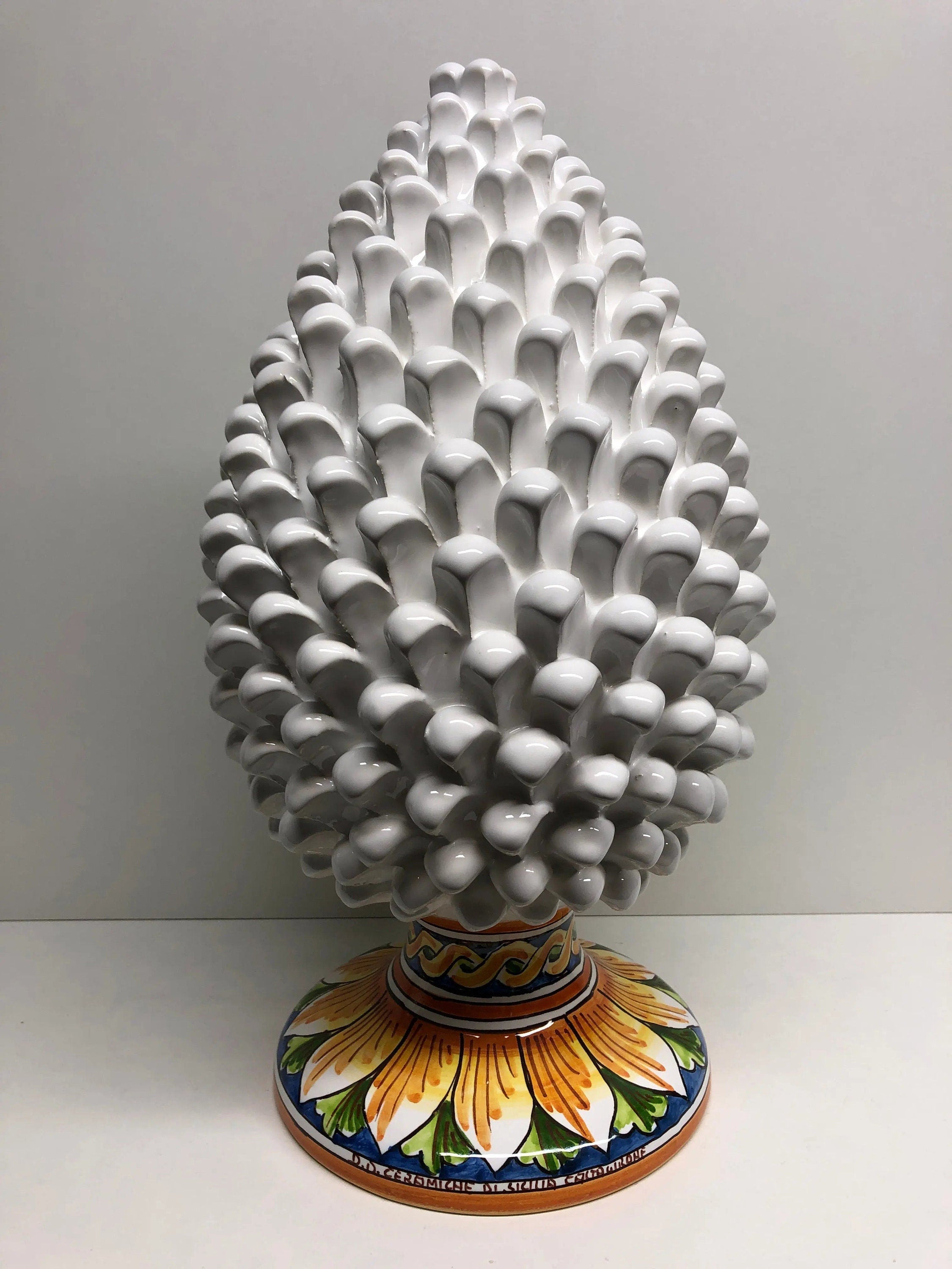Pigna Ceramica Caltagirone cm H.40 Artigianale Bianco con Base Decorata DD CERAMICHE SICILIANE