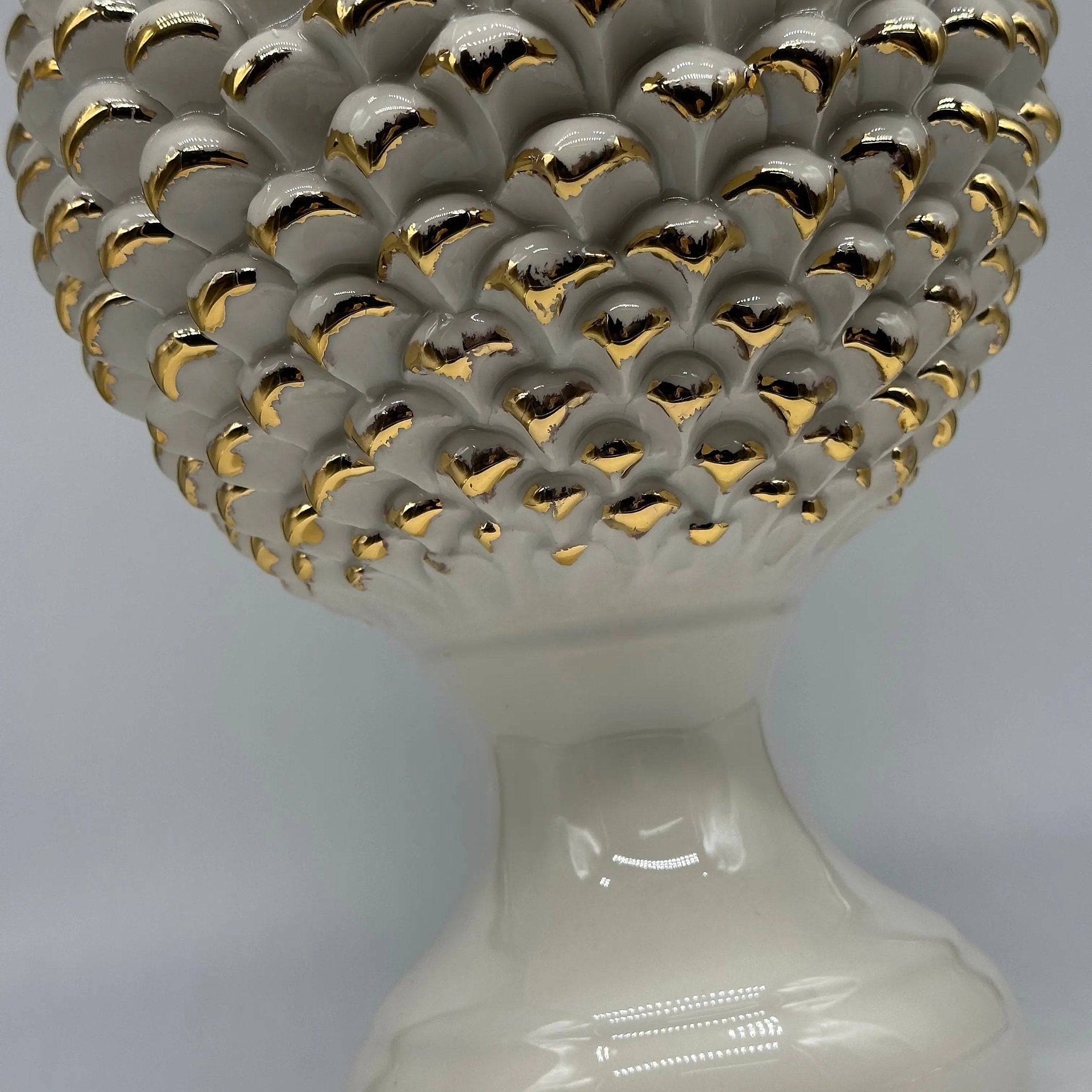 Pigna Ceramica Caltagirone cm H.40 Artigianale Bianco Oro Linea Luis DD CERAMICHE SICILIANE