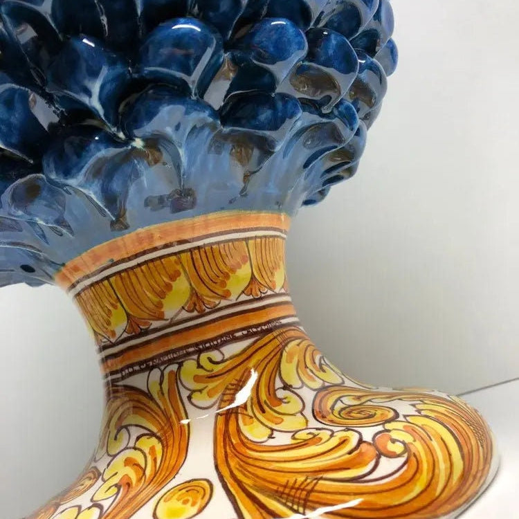Pigna Ceramica Caltagirone cm H.40 Artigianale Blu Antico Base Decorata su fondo Bianco DD CERAMICHE SICILIANE