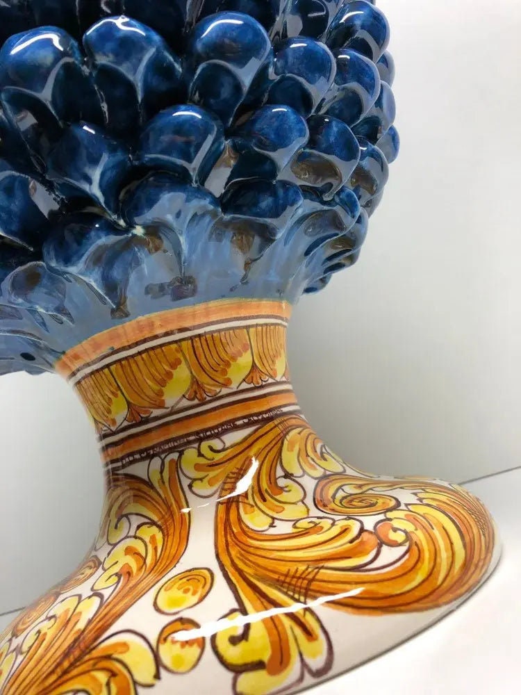 Pigna Ceramica Caltagirone cm H.40 Artigianale Blu Antico Base Decorata su fondo Bianco DD CERAMICHE SICILIANE