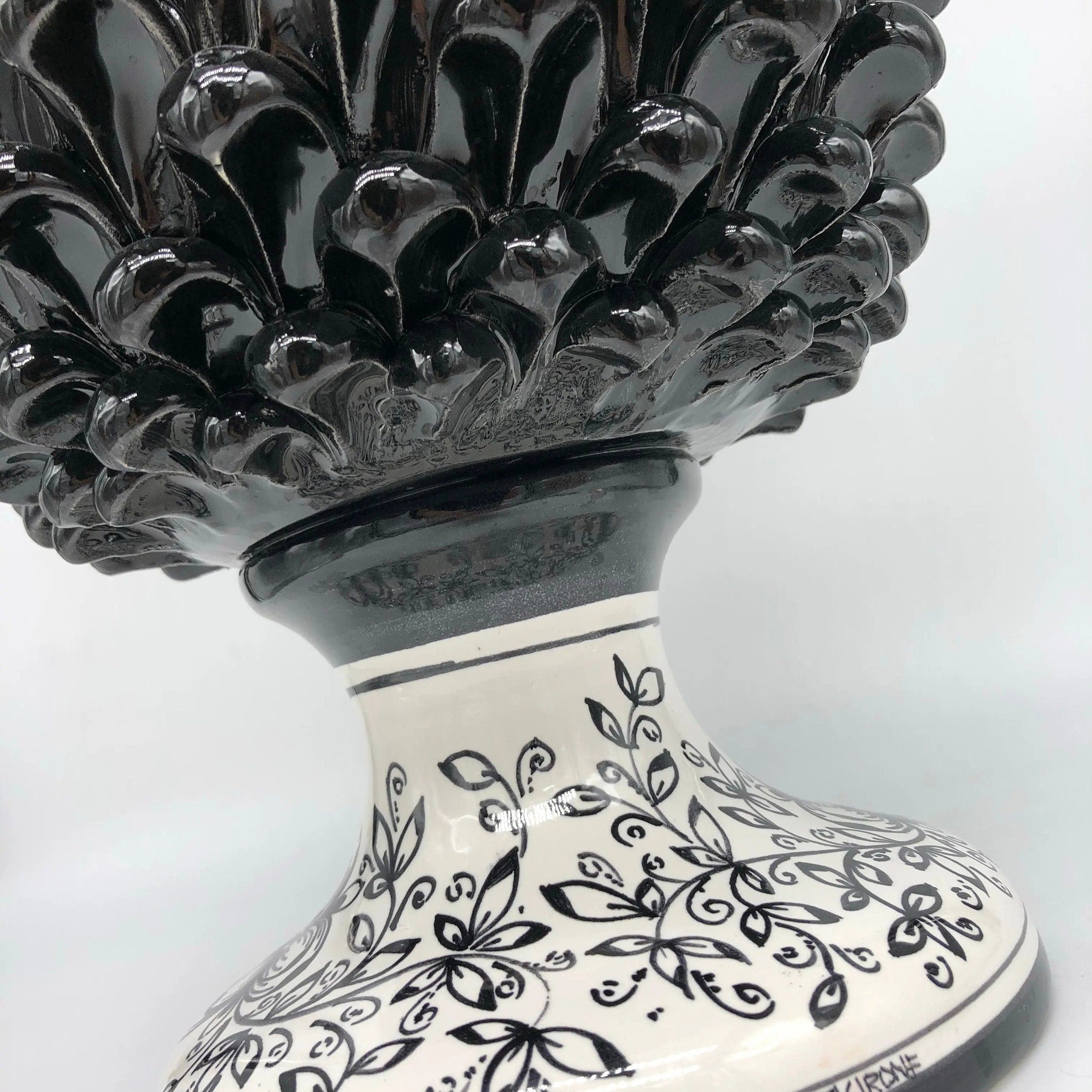 Pigna Ceramica Caltagirone cm H.40 Artigianale Nero Base Decorata DD CERAMICHE SICILIANE