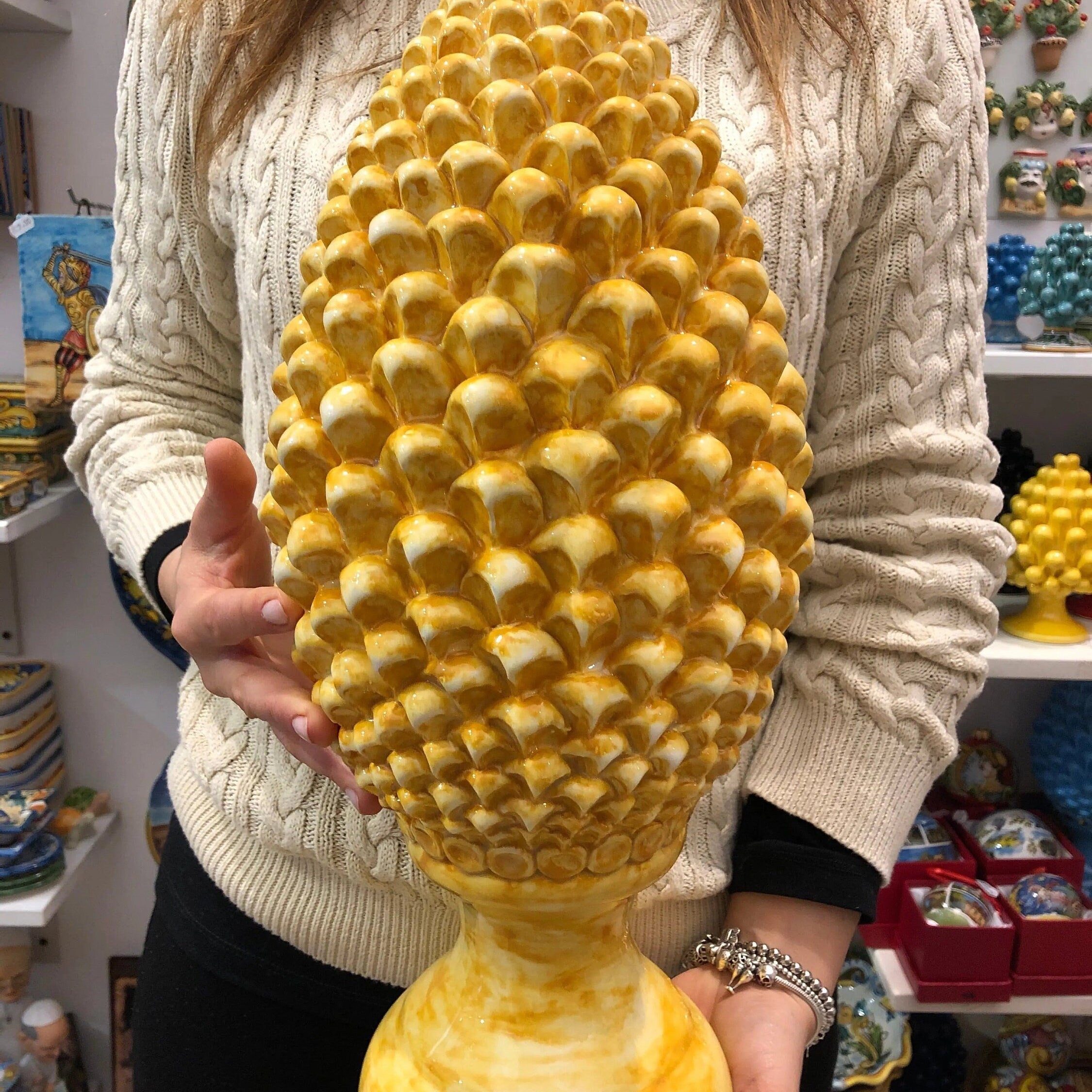 Pigna Ceramica Caltagirone cm H.45 Artigianale Giallo Linea Luis DD CERAMICHE SICILIANE