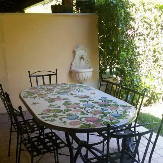 Tavolo Ovale Ortensie – Pietra Lavica Decorata - TAVOLI