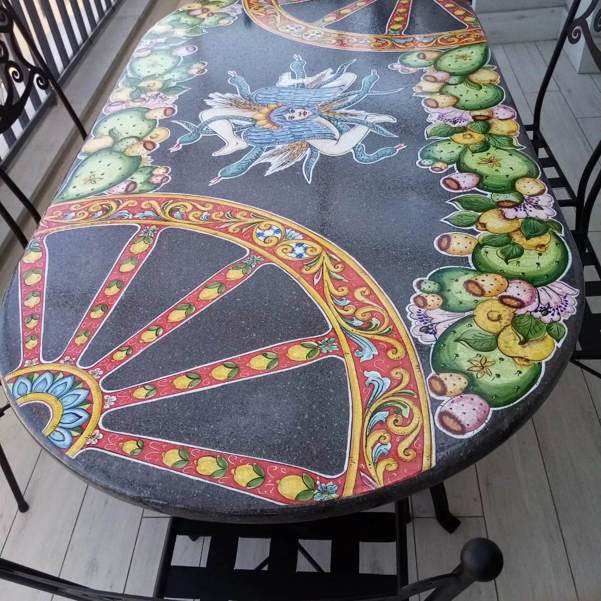 Tavolo Ovale Sicilia Bedda – Pietra Lavica Decorata - TAVOLI