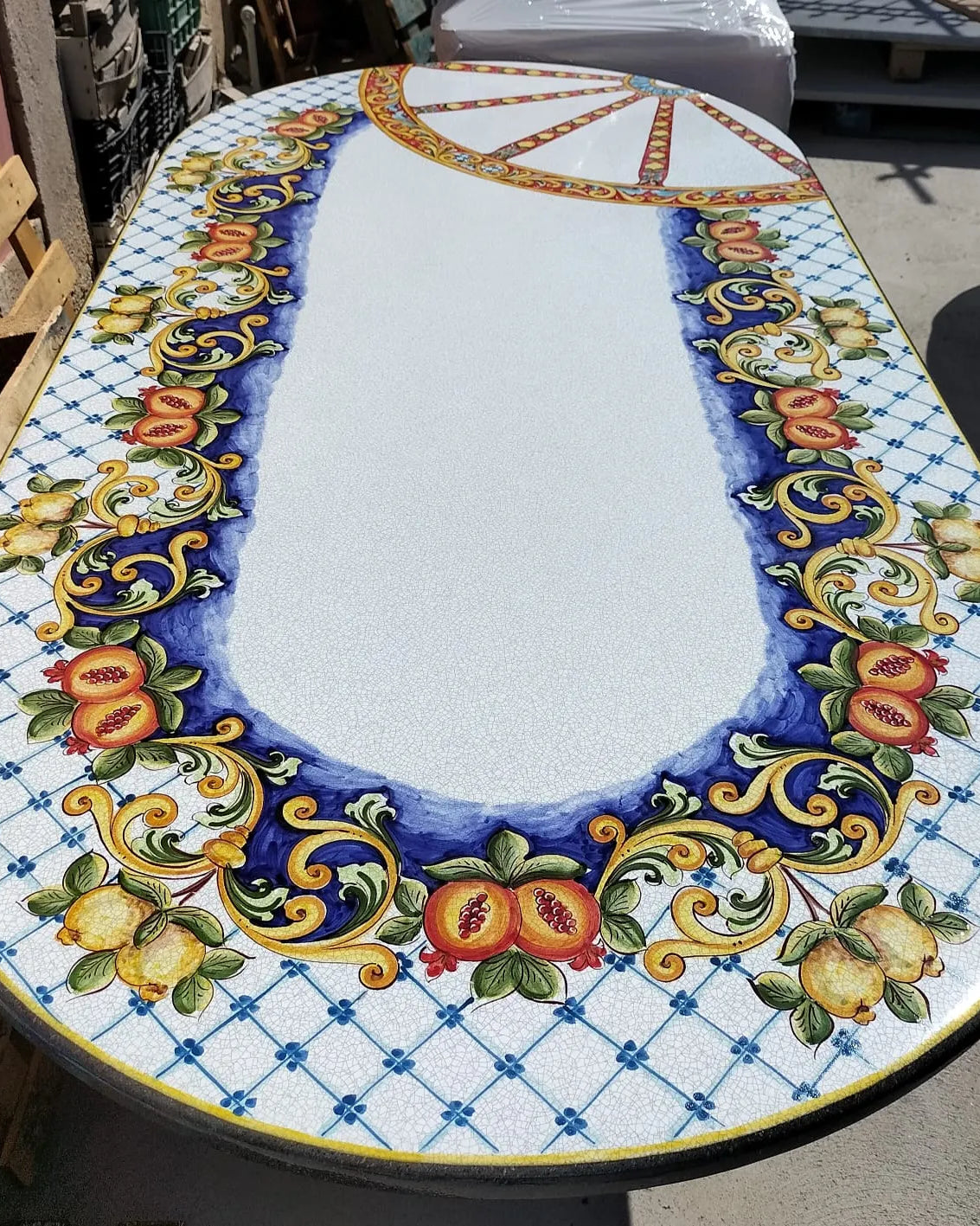 Tavolo Ovale Sicilia – Pietra Lavica Decorata - TAVOLI