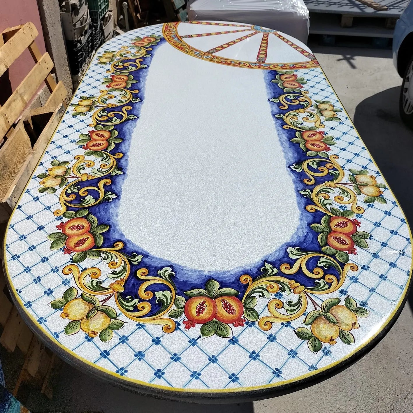 Tavolo Ovale Sicilia – Pietra Lavica Decorata - TAVOLI