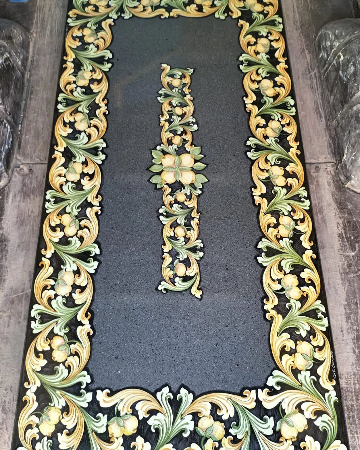 Tavolo Rettangolare Ornato con Fondo Nero - Pietra Lavica Decorata - TAVOLI