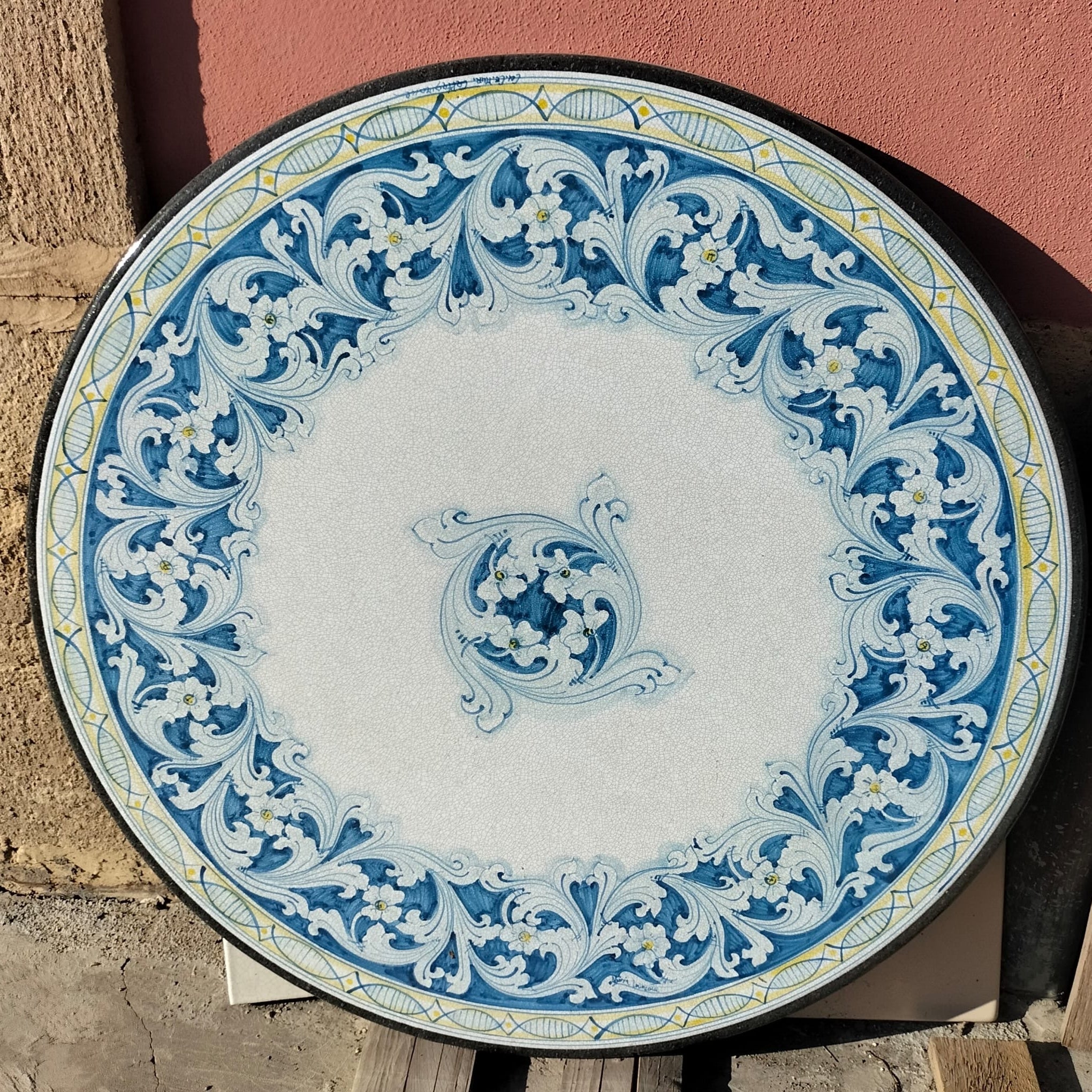 Tavolo Rotondo Decoro Seicento – Pietra Lavica Decorata - TAVOLI