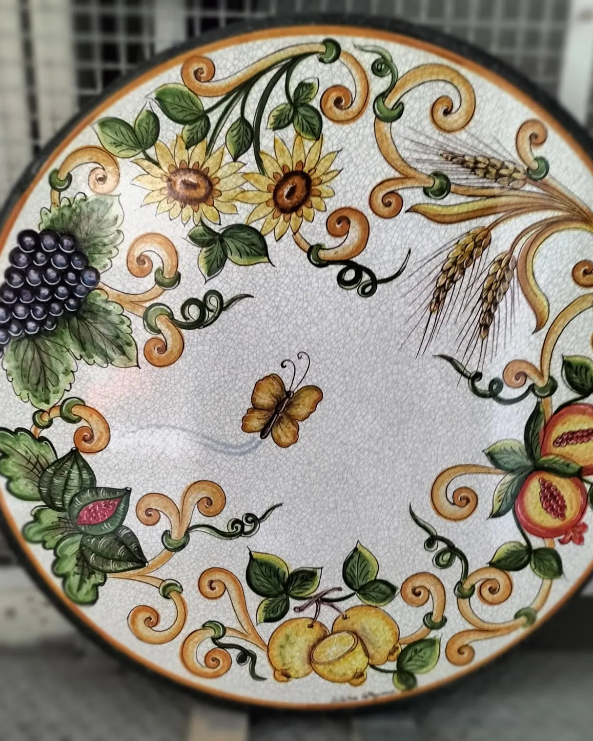 Tavolo Rotondo Estate – Un Mosaico di Colori Naturali - TAVOLI