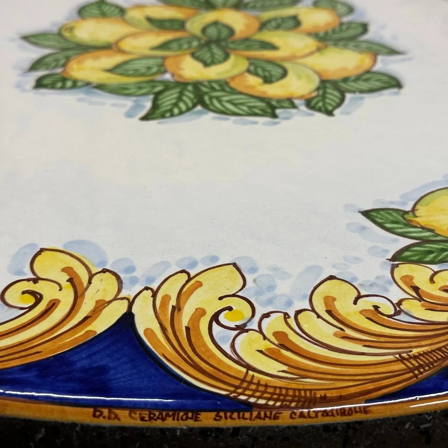 Tavolo in Pietra Lavica Decoro N.1 - MISURE VARIE - TAVOLO IN PIETRA LAVICA