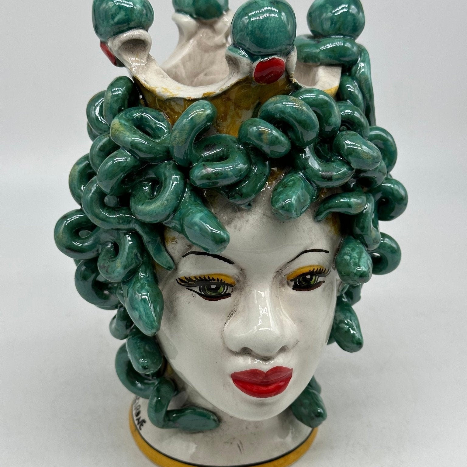 Testa Mitologica Medusa Ceramica Caltagirone cm H.20 L.15 Artigianale - DD CERAMICHE SICILIANE